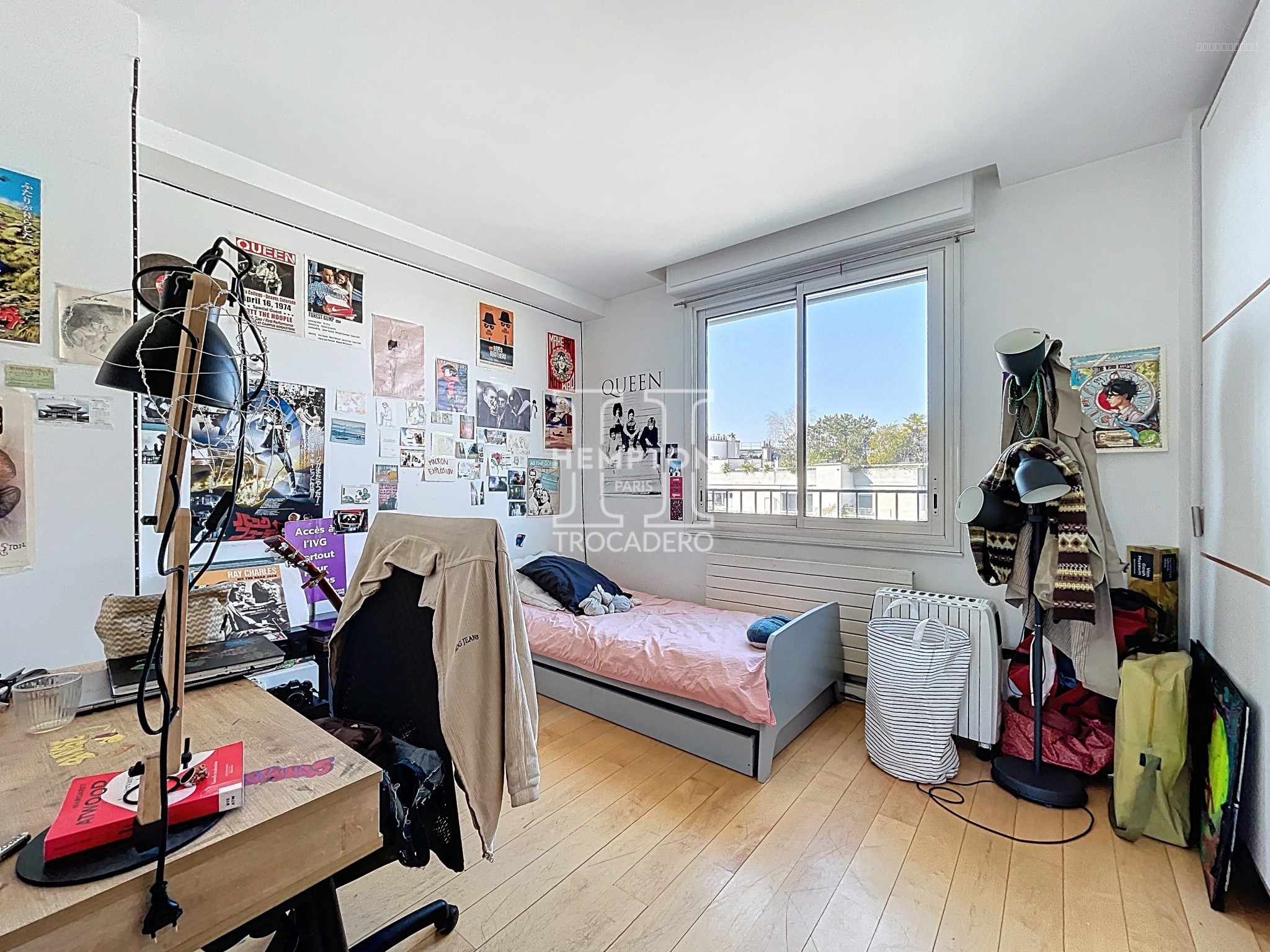 PARIS XVIème- DERNIER ETAGE  - VUE PANORAMIQUE - 6 PIECES - 4 CHAMBRES — photo 5