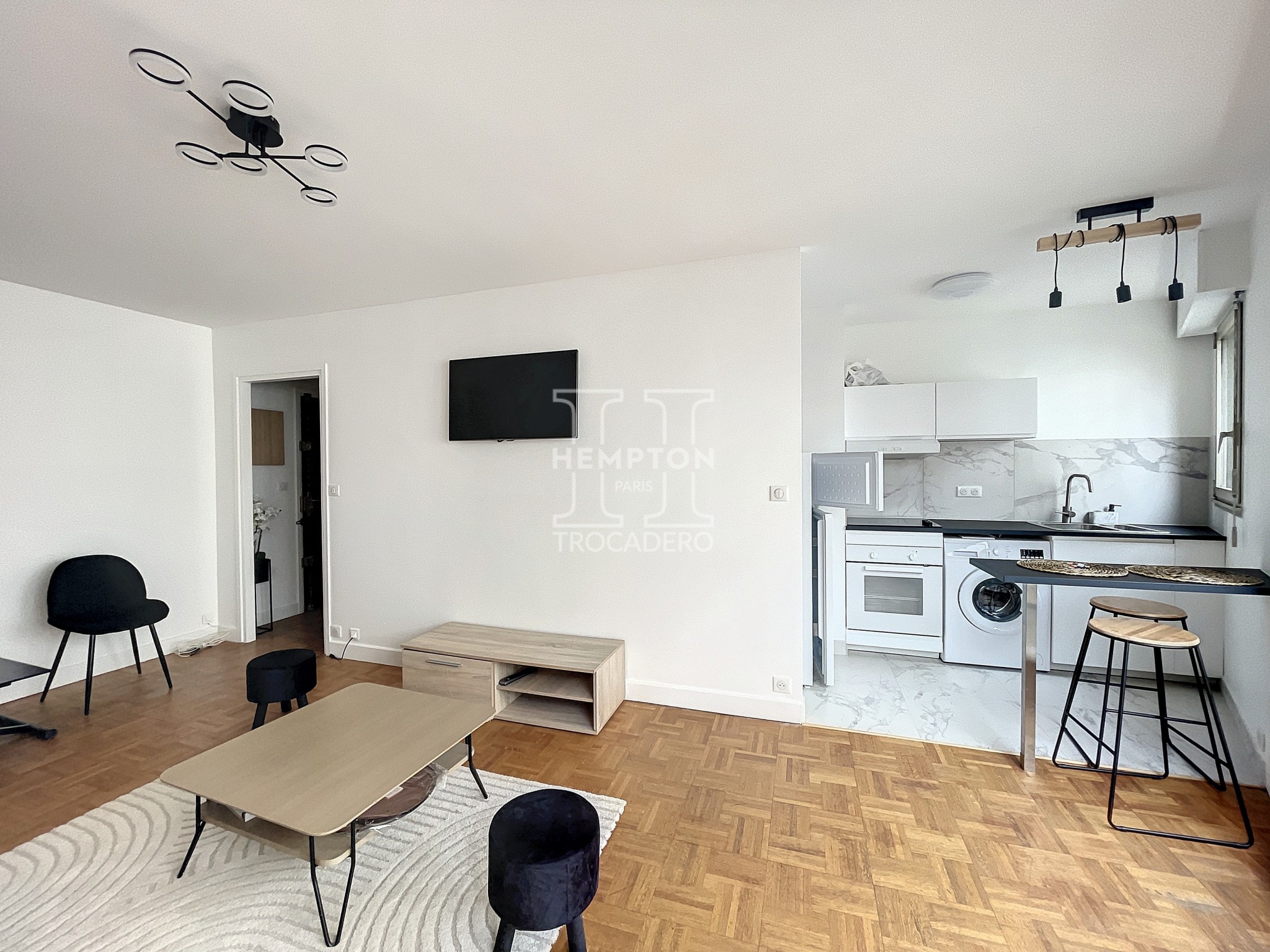 PARIS XVI - PORTE DE SAINT-CLOUD - STUDIO — photo 2