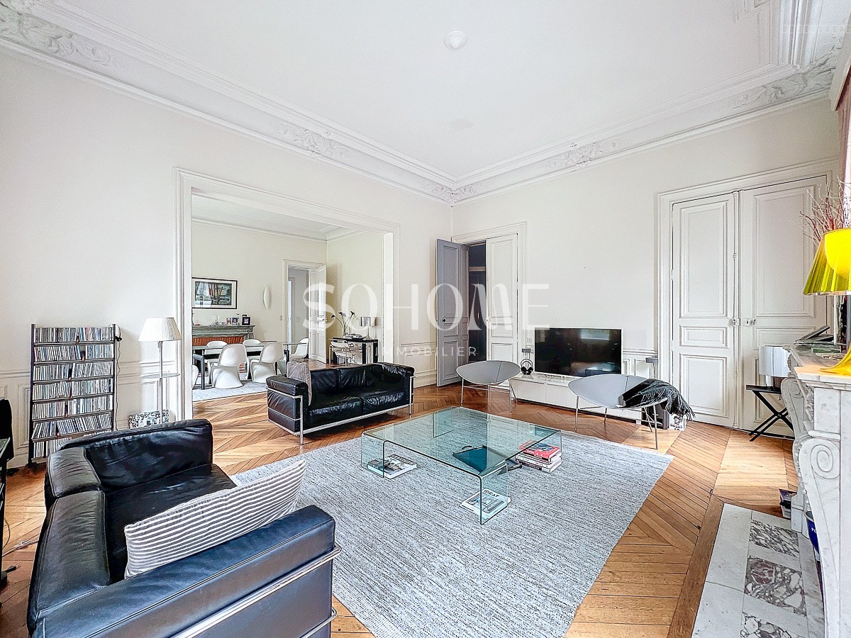 APPARTEMENT T4 AVEC JARDIN - CENTRE VILLE — photo 3