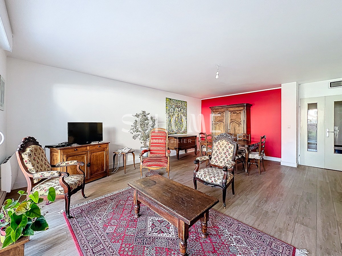 FLOWERS - APPARTEMENT TYPE 4 AVEC JARDIN - HYPER CENTRE REIMS — photo 6