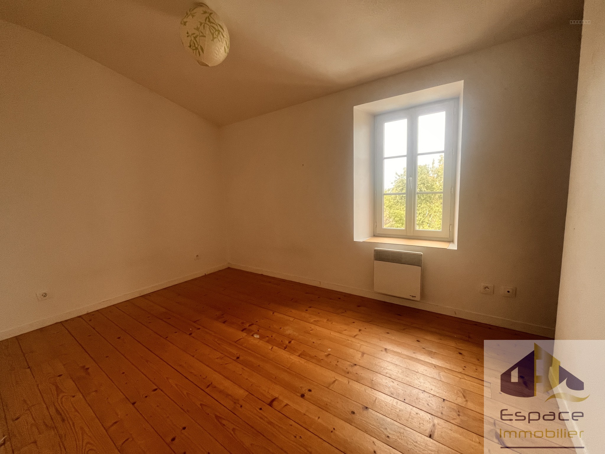 Maison rénovée - SAINTE SOULLE — photo 7