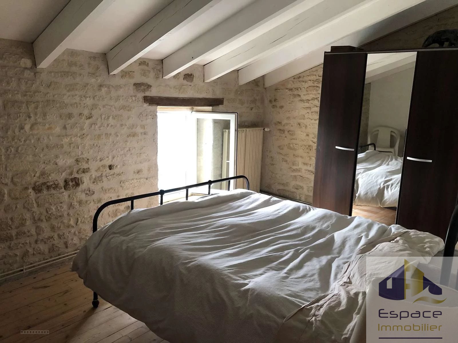 Maison en pierre de caractère au cœur de Le Thou — photo 6