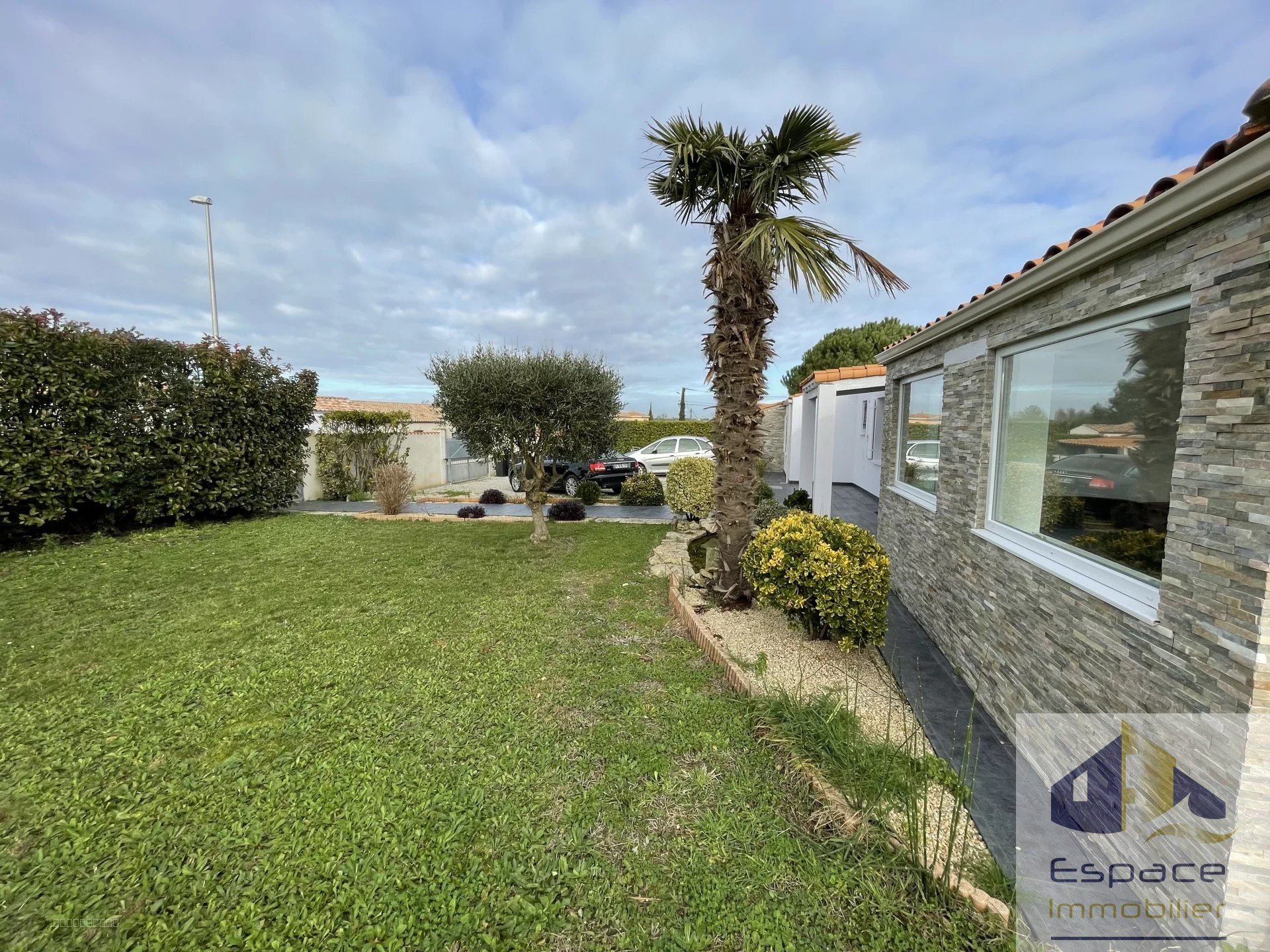 Maison de plain-pied à CROIX CHAPEAU — photo 4