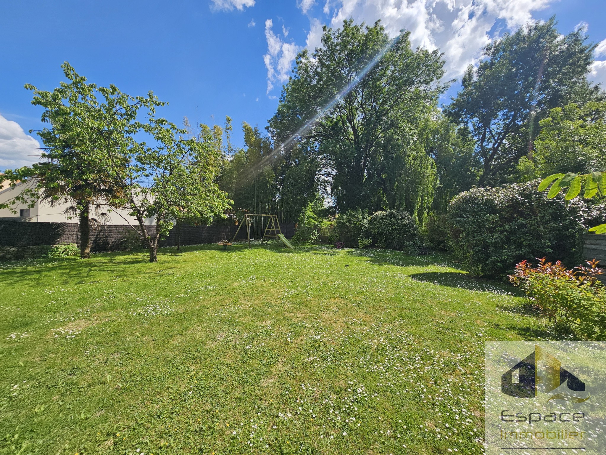 Maison de 102m2 avec dépendance et grand jardin — photo 2