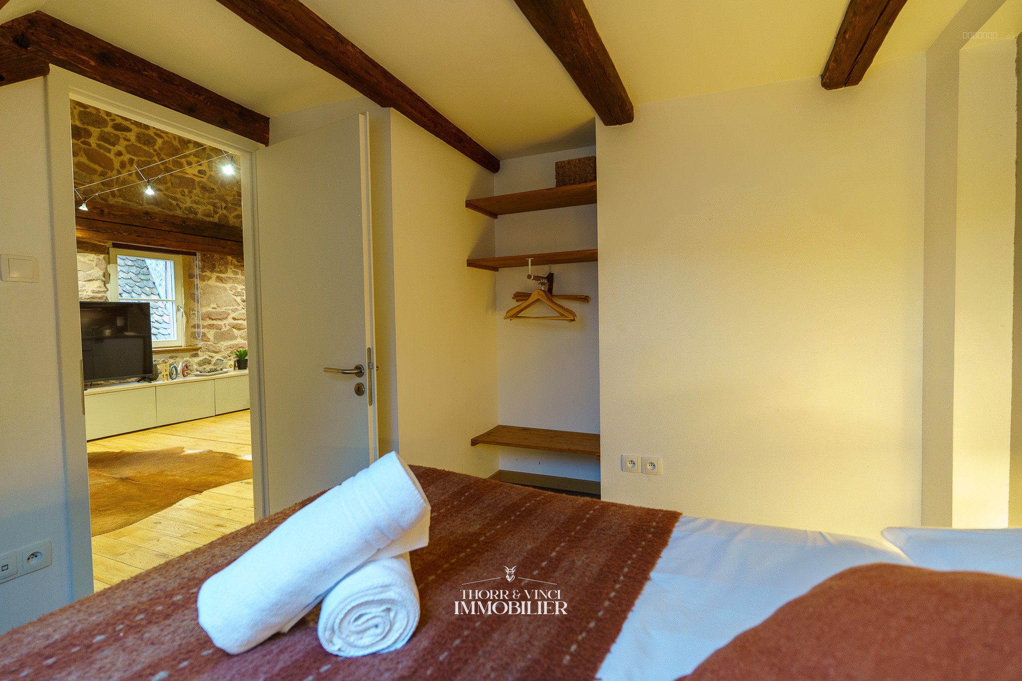 Appartement Meublé 2 pièces   55 m2   Riquewihr Centre — photo 9