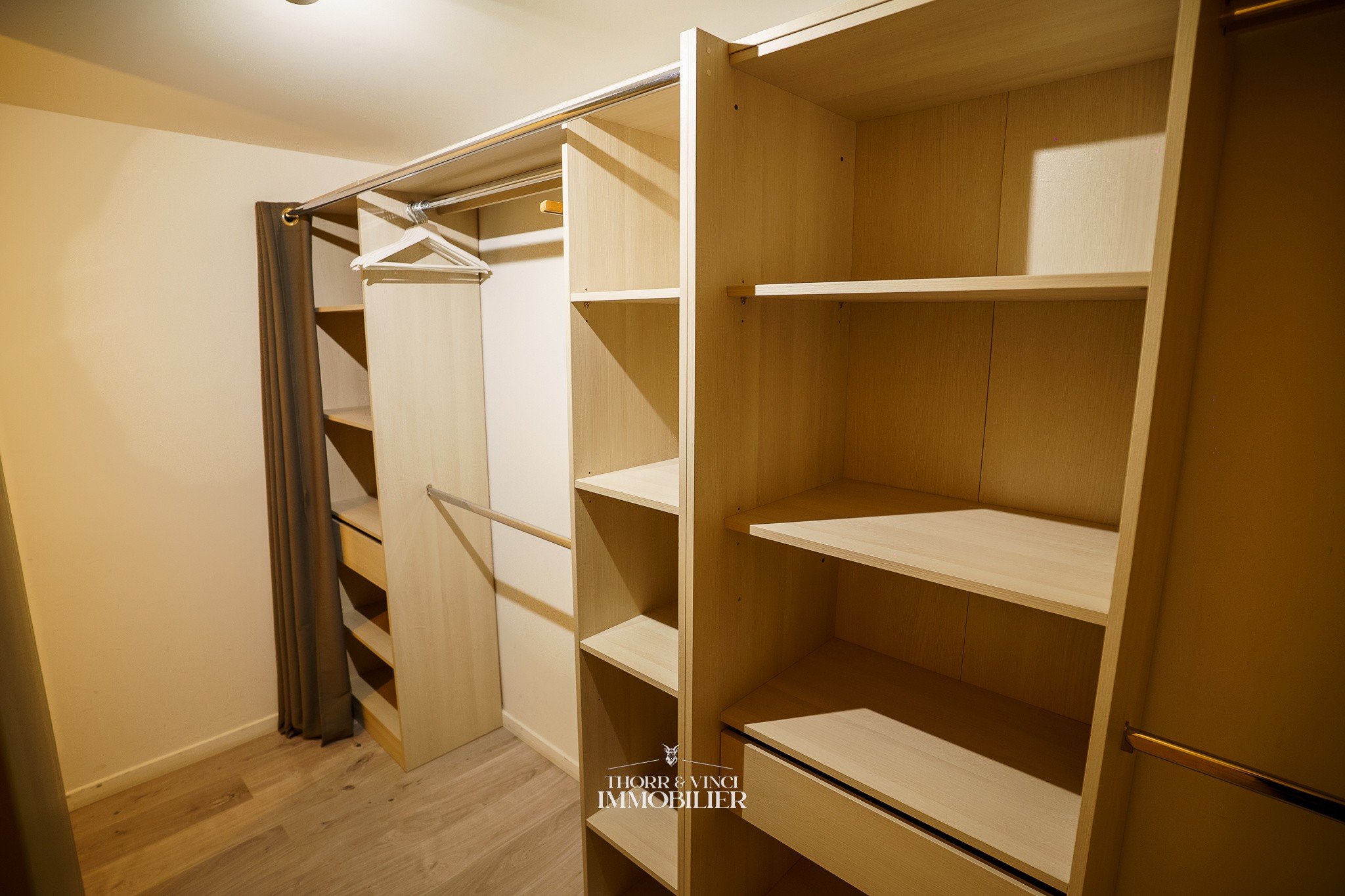 Appartement Meublé 2 pièces   55 m2   Riquewihr Centre — photo 12
