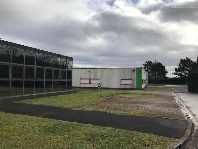 LOCAL COMMERCIAL OU D'ACTIVITE — photo 15