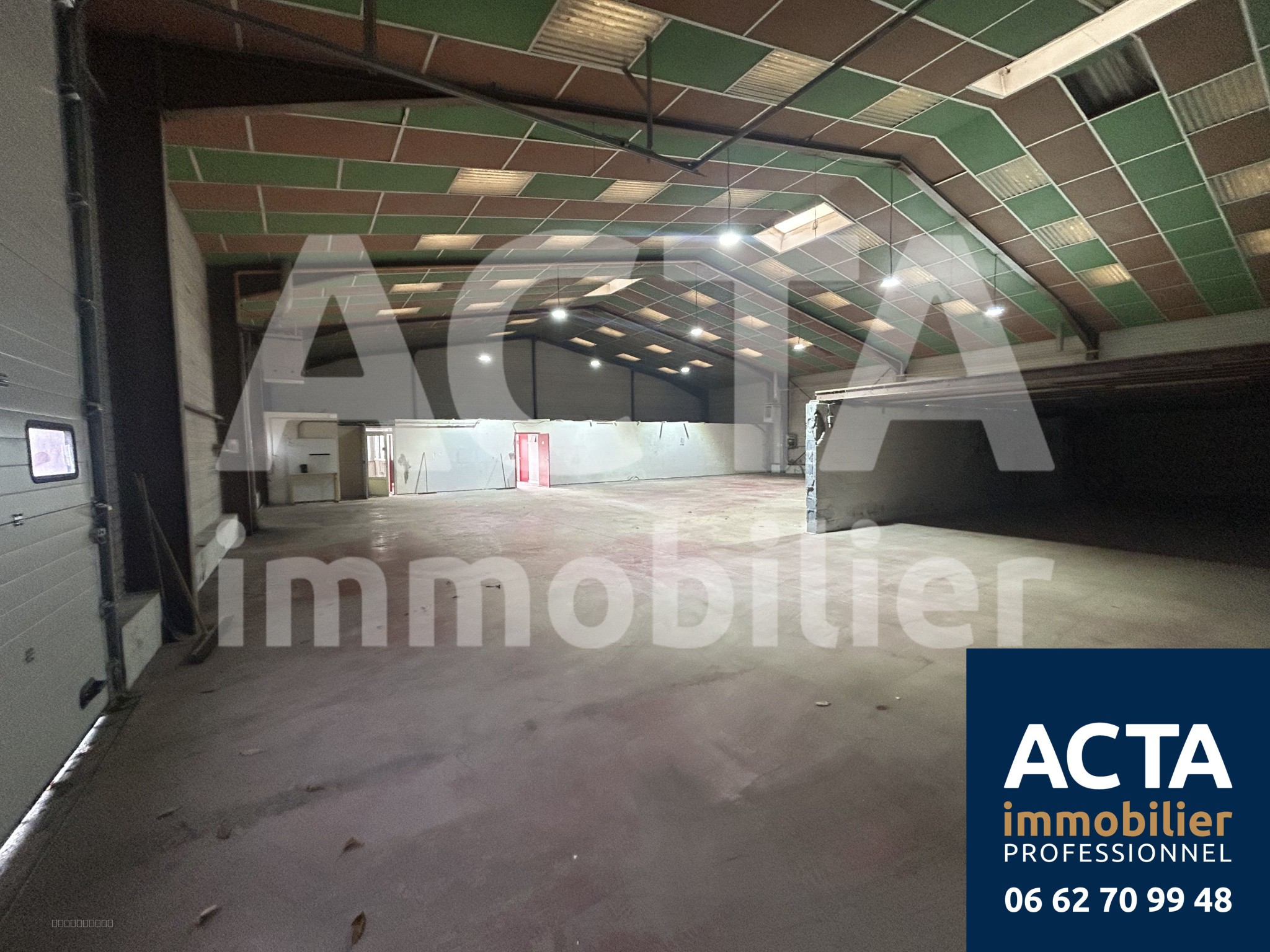 A LOUER - DOUAI- Local d'activité DOUAI / DORIGNIES 480 m2 Entrepôt + Bureaux — photo 4