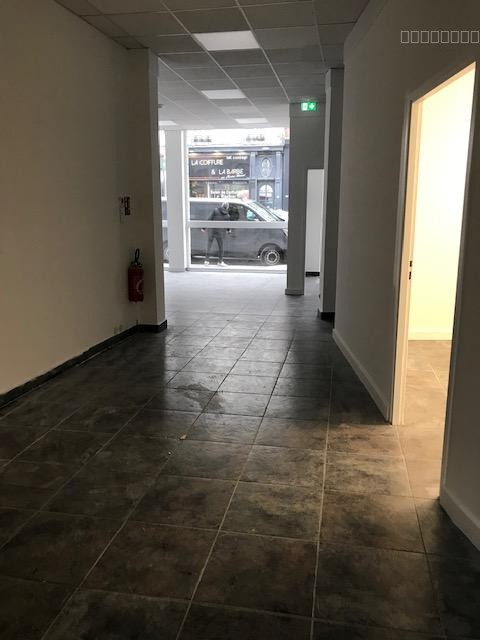 LOCAL COMMERCIAL — photo 3