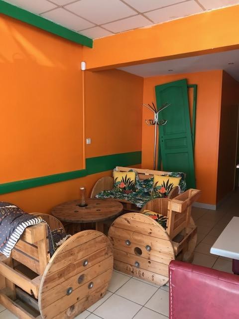 IMMEUBLE AVEC REZ DE CHAUSSEE COMMERCIAL — photo 4