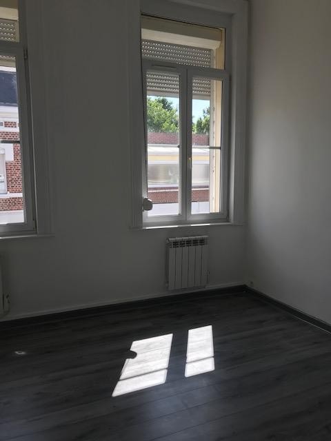 IMMEUBLE AVEC REZ DE CHAUSSEE COMMERCIAL — photo 7