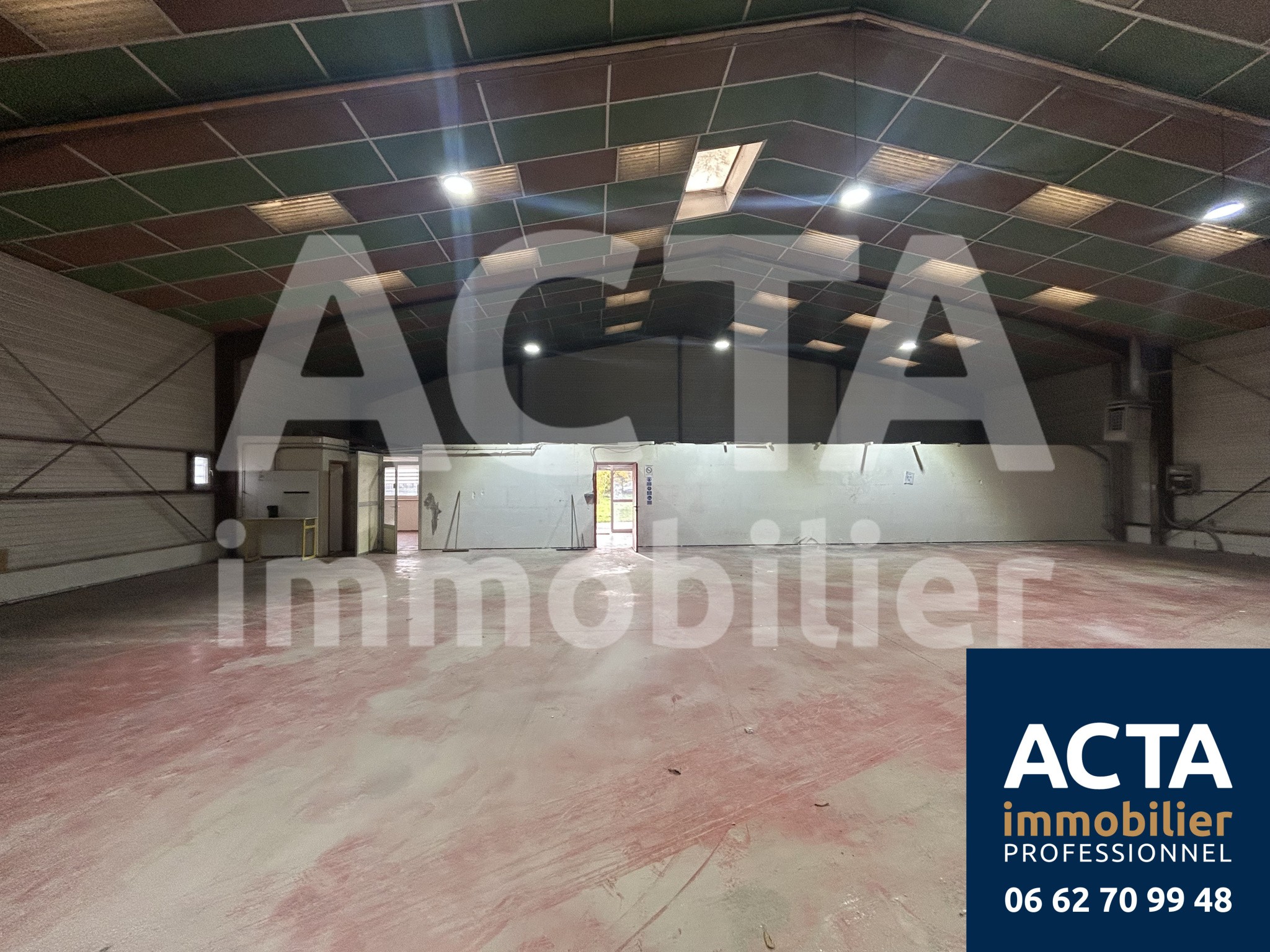 A LOUER - DOUAI- Local d'activité DOUAI / DORIGNIES 480 m2 Entrepôt + Bureaux — photo 5