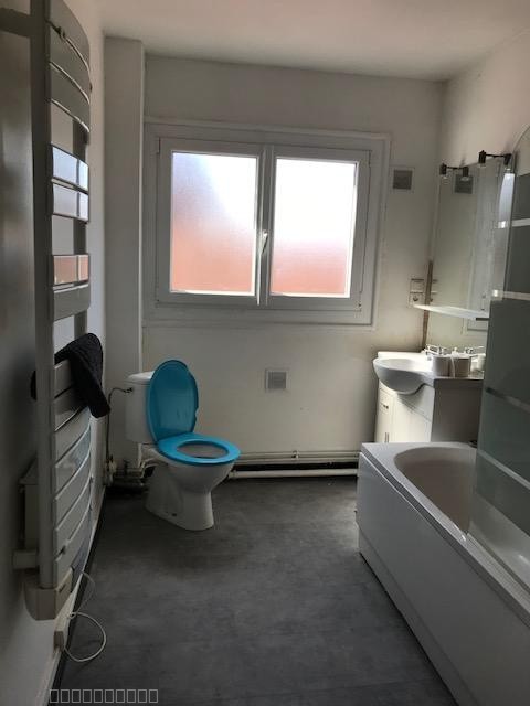 IMMEUBLE AVEC REZ DE CHAUSSEE COMMERCIAL — photo 8