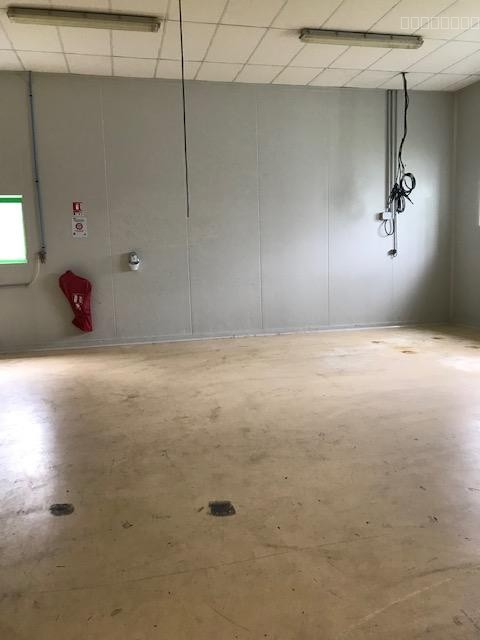 LOCAL COMMERCIAL OU D'ACTIVITE — photo 11