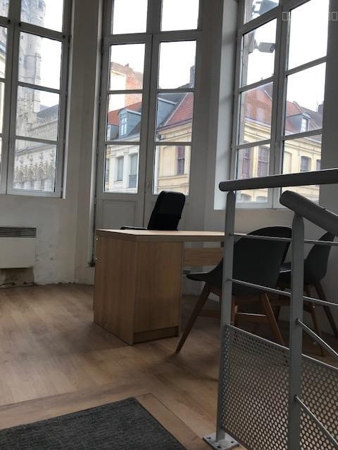 LOCAL COMMERCIAL — photo 3