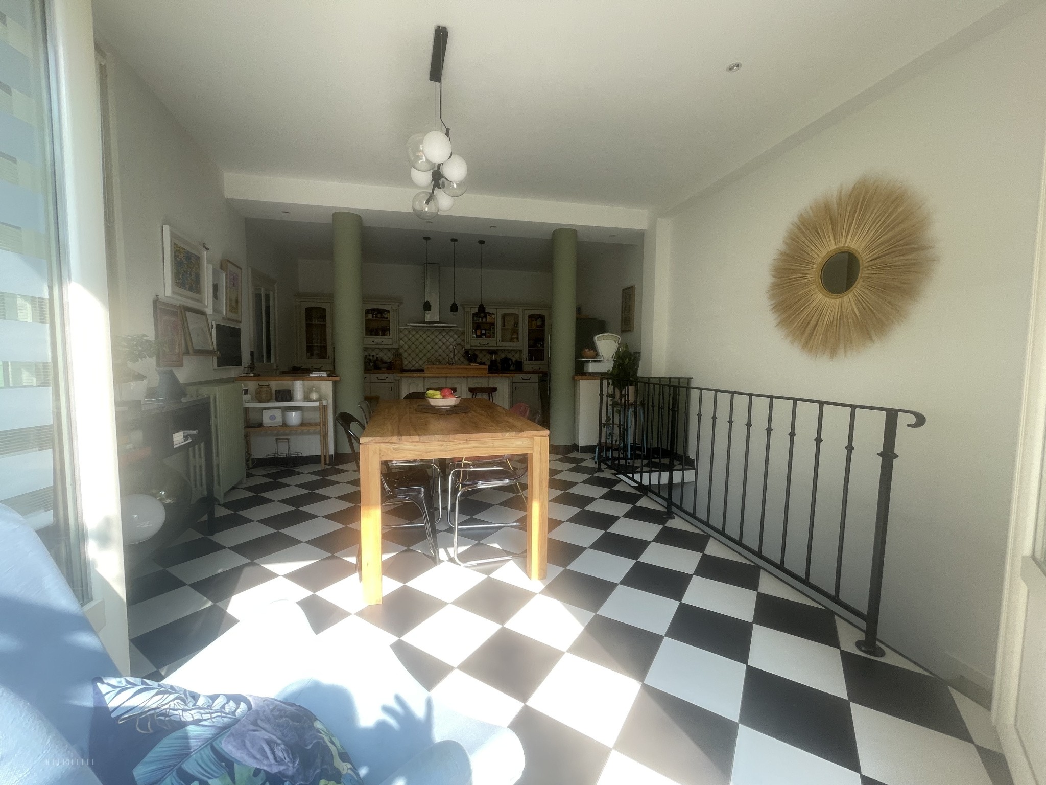 ROANNE - EN EXCLUSIVITE MAISON BOURGEOISE AVEC CACHET D'ENVIRON 200 M2 AVEC 200 M2 DE TERRAIN — photo 18