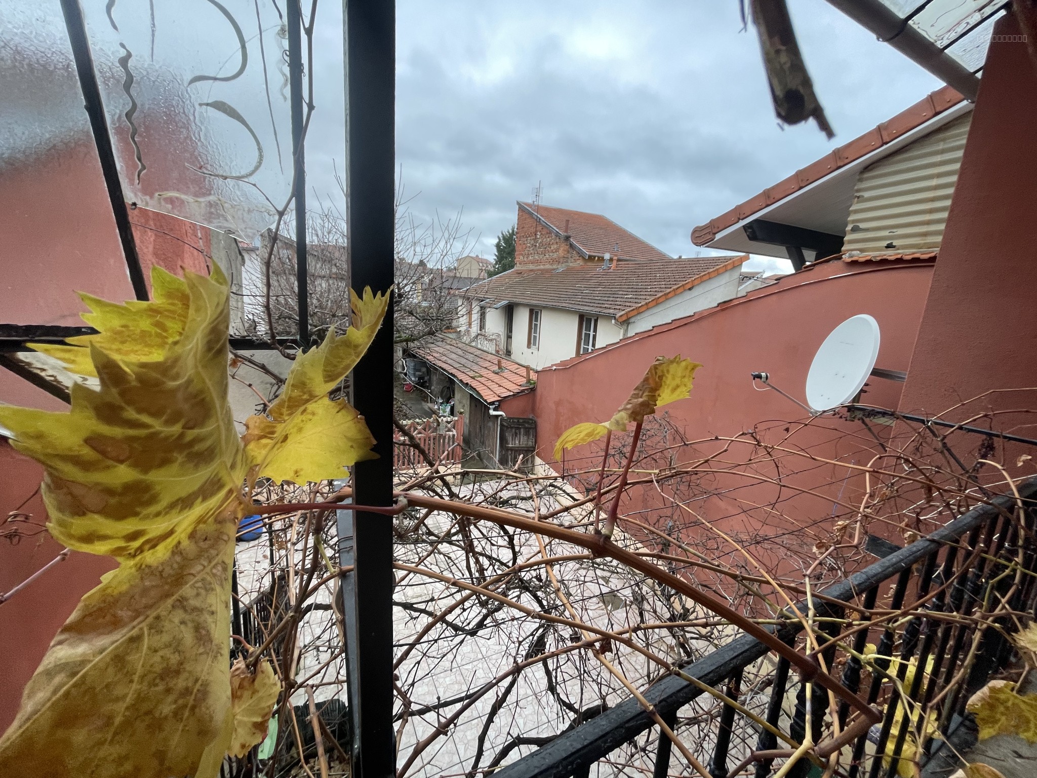 ROANNE - ENSEMBLE IMMOBILIER COMPRENANT T1 T2 ET MAISON INDEPENDANTE — photo 19