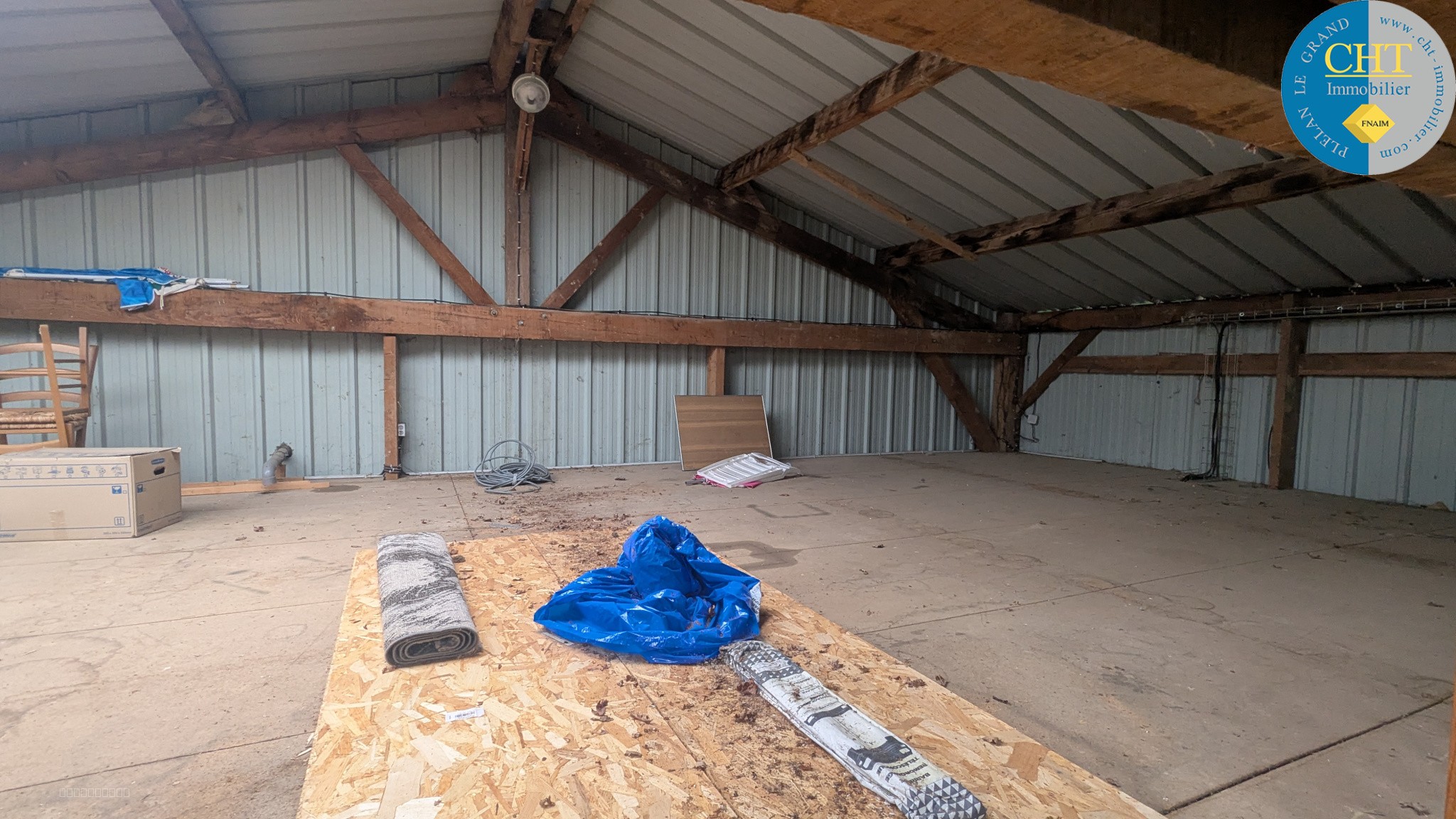 MAXENT, LOCATION D'UN ENTREPOT AVEC BUREAU — photo 6