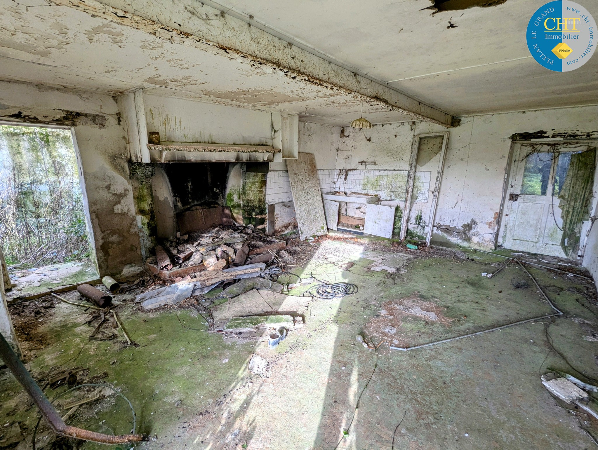 À Tréal, Maison à rénover d'environ 140m2 à acheter 30 100 € — photo 3