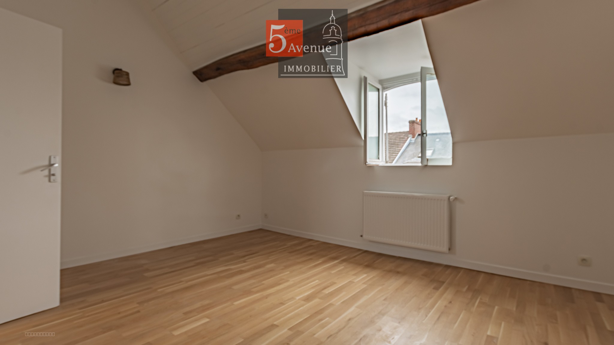 Maison en pierre rénovée, 5 chambres, centre de Chantilly — photo 14