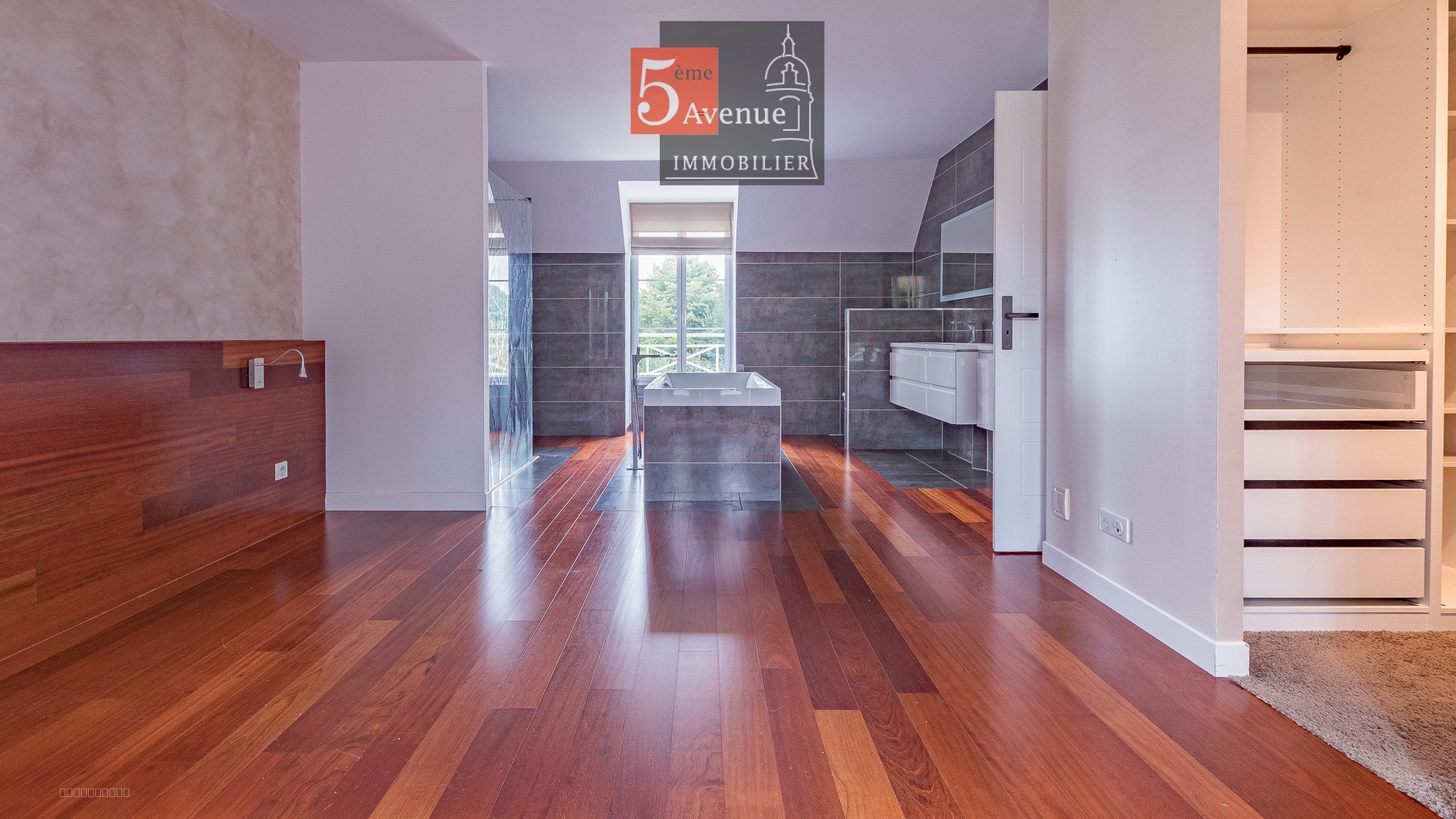 Maison contemporaine à vendre dans un petit village de charme — photo 10