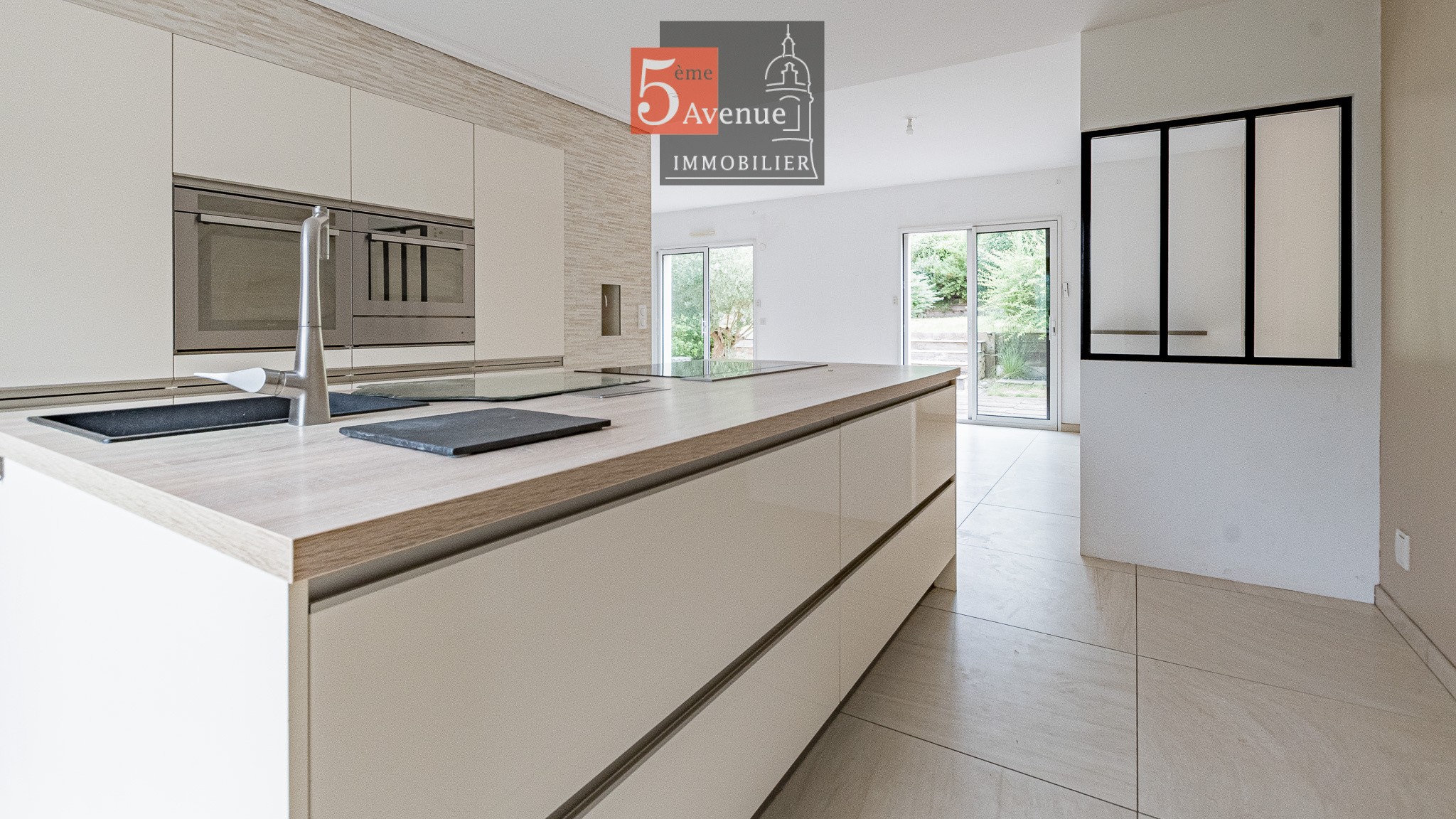 Maison contemporaine à vendre dans un petit village de charme — photo 8