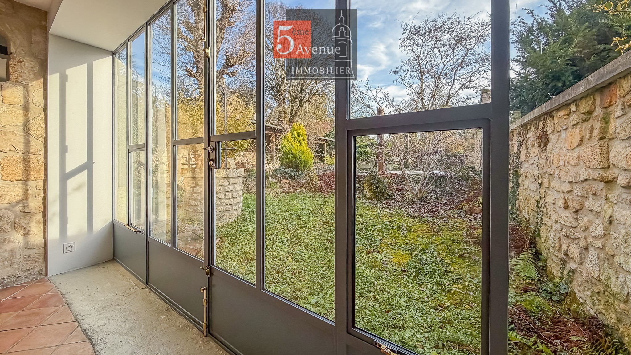 Maison ancienne en pierres de la  fin du XIXème avec jardin à vendre à gouvieux — photo 5