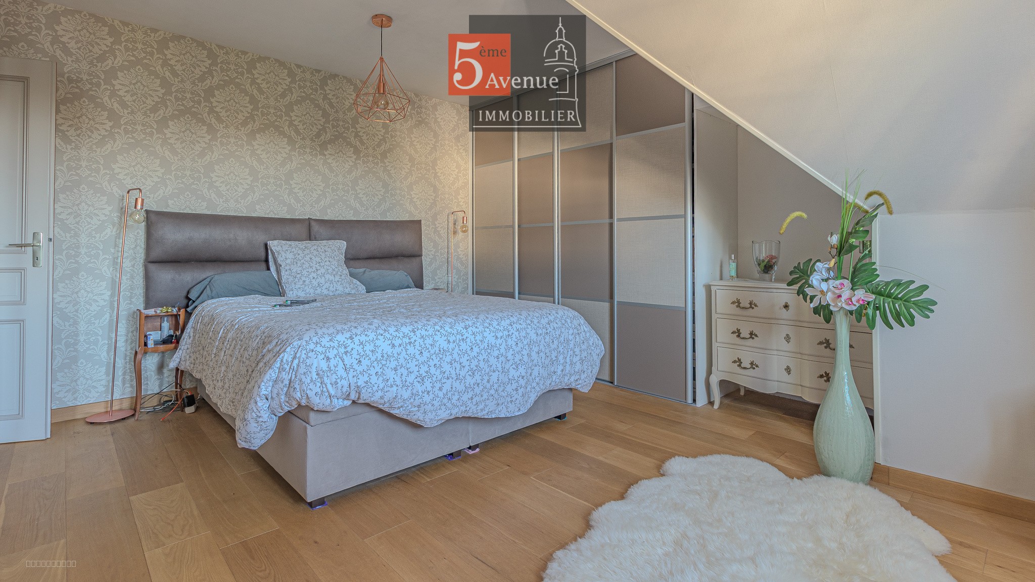 Maison familiale à vendre avec piscine proximité immédiate du centre-ville de Lamorlaye et des écoles — photo 14
