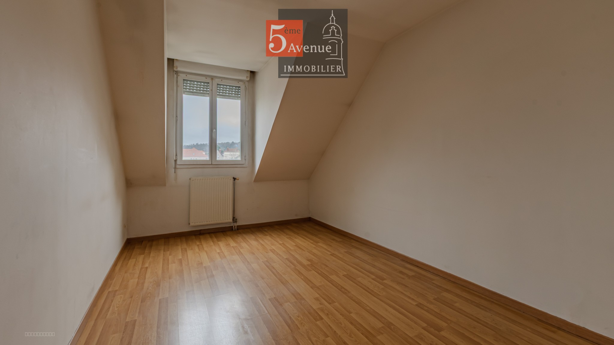 Appartement 2 pièces 54 m2 avec parking et cave à Lamorlaye en centre ville — photo 4