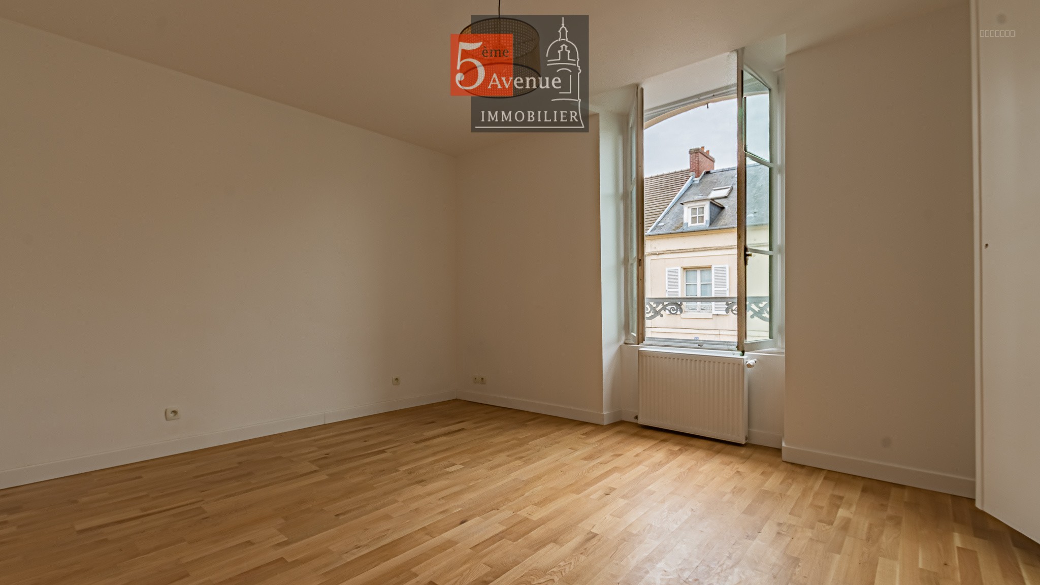 Maison en pierre rénovée, 5 chambres, centre de Chantilly — photo 5