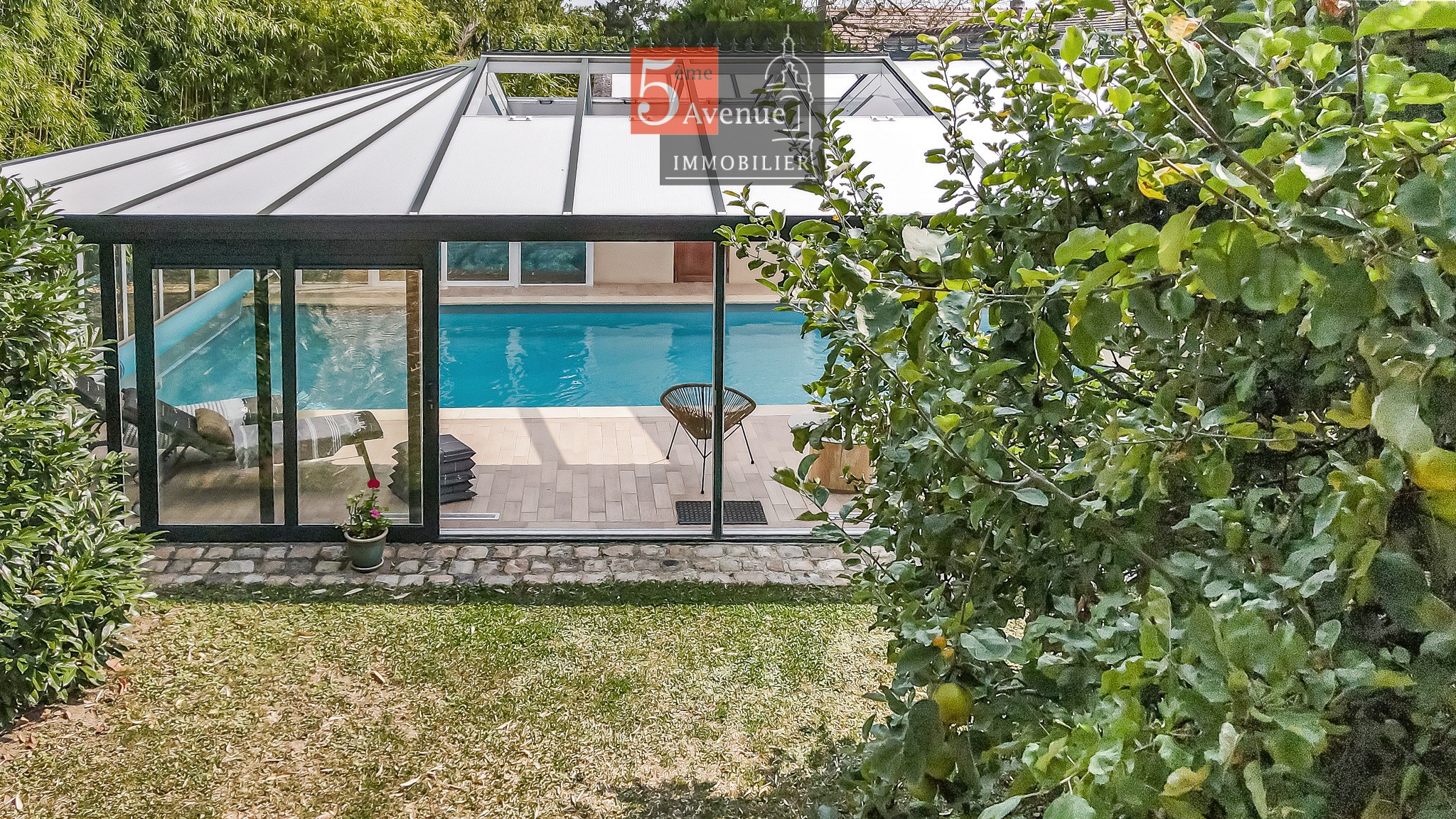 Grande maison ancienne de plus de 500m2 avec jardin et piscine à vendre à 15mn de Chantilly — photo 2