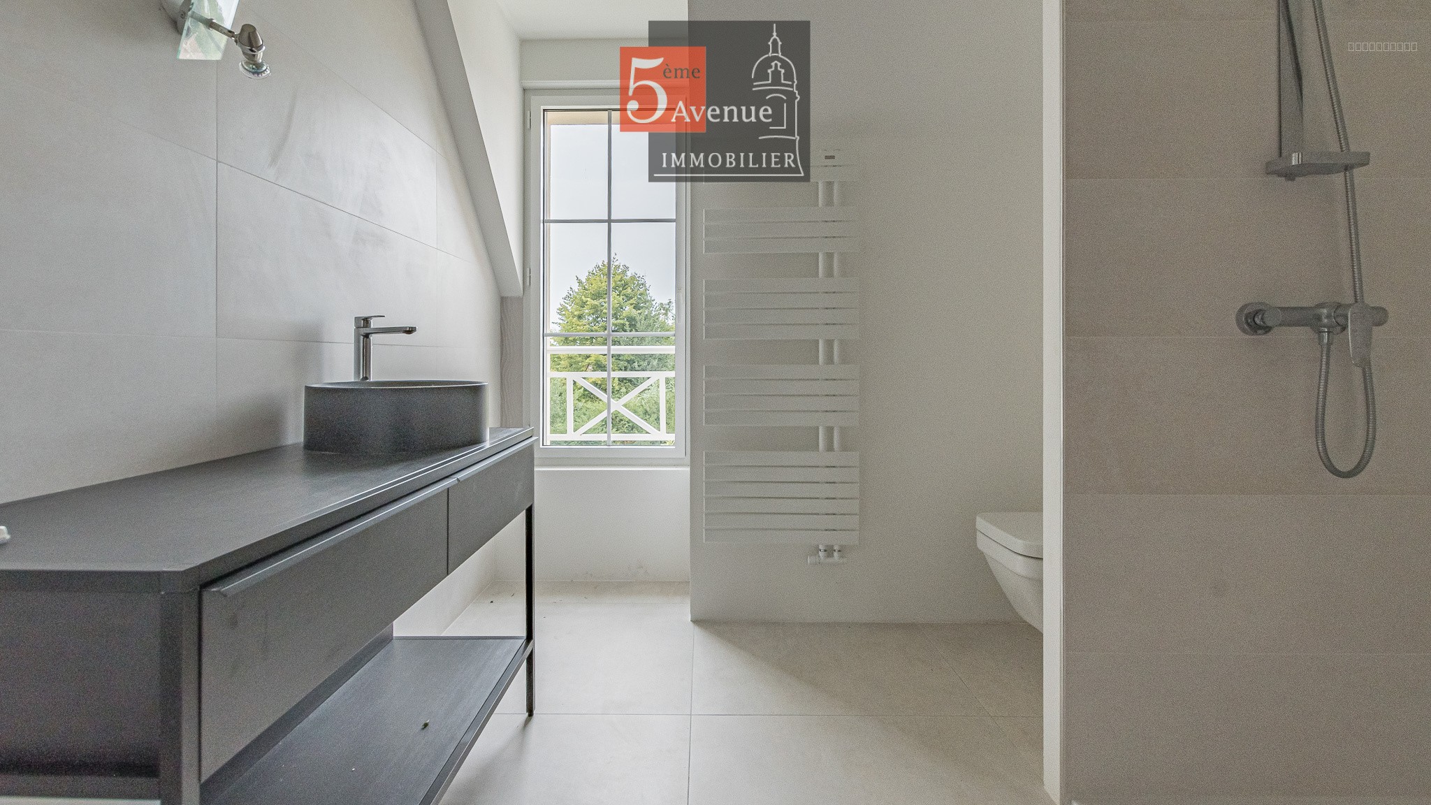 Maison contemporaine à vendre dans un petit village de charme — photo 13