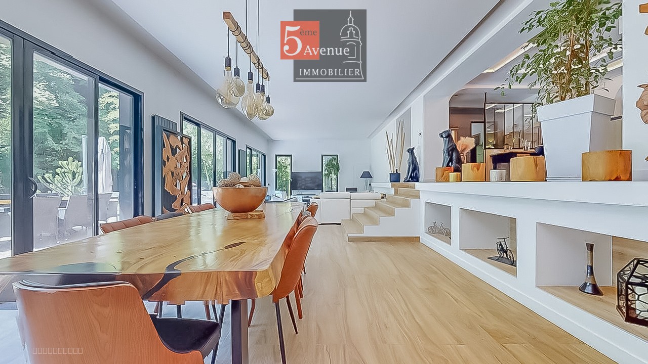 Maison entièrement rénovée à vendre à Lamorlaye le Lys de 260m2 — photo 4