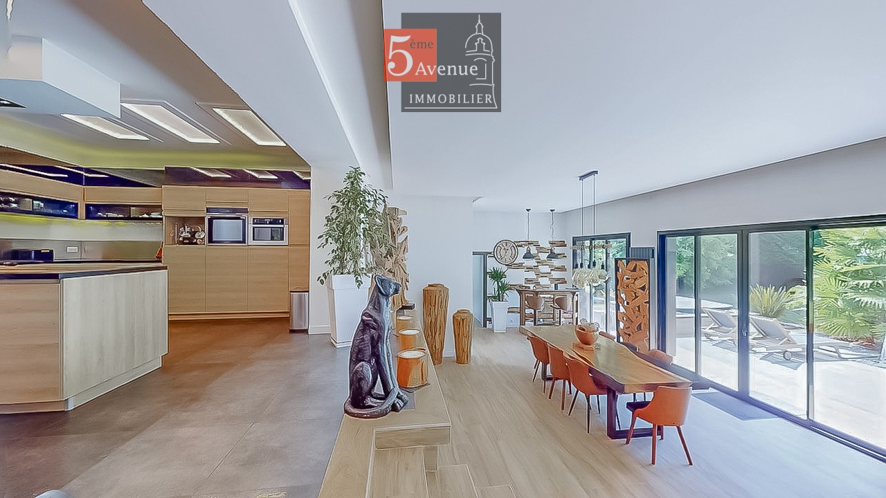 Maison entièrement rénovée à vendre à Lamorlaye le Lys de 260m2 — photo 3