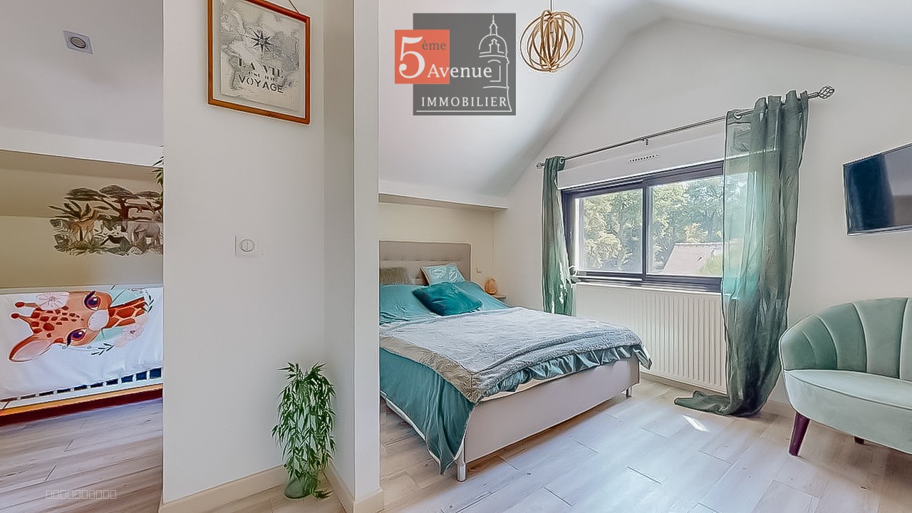 Maison entièrement rénovée à vendre à Lamorlaye le Lys de 260m2 — photo 8