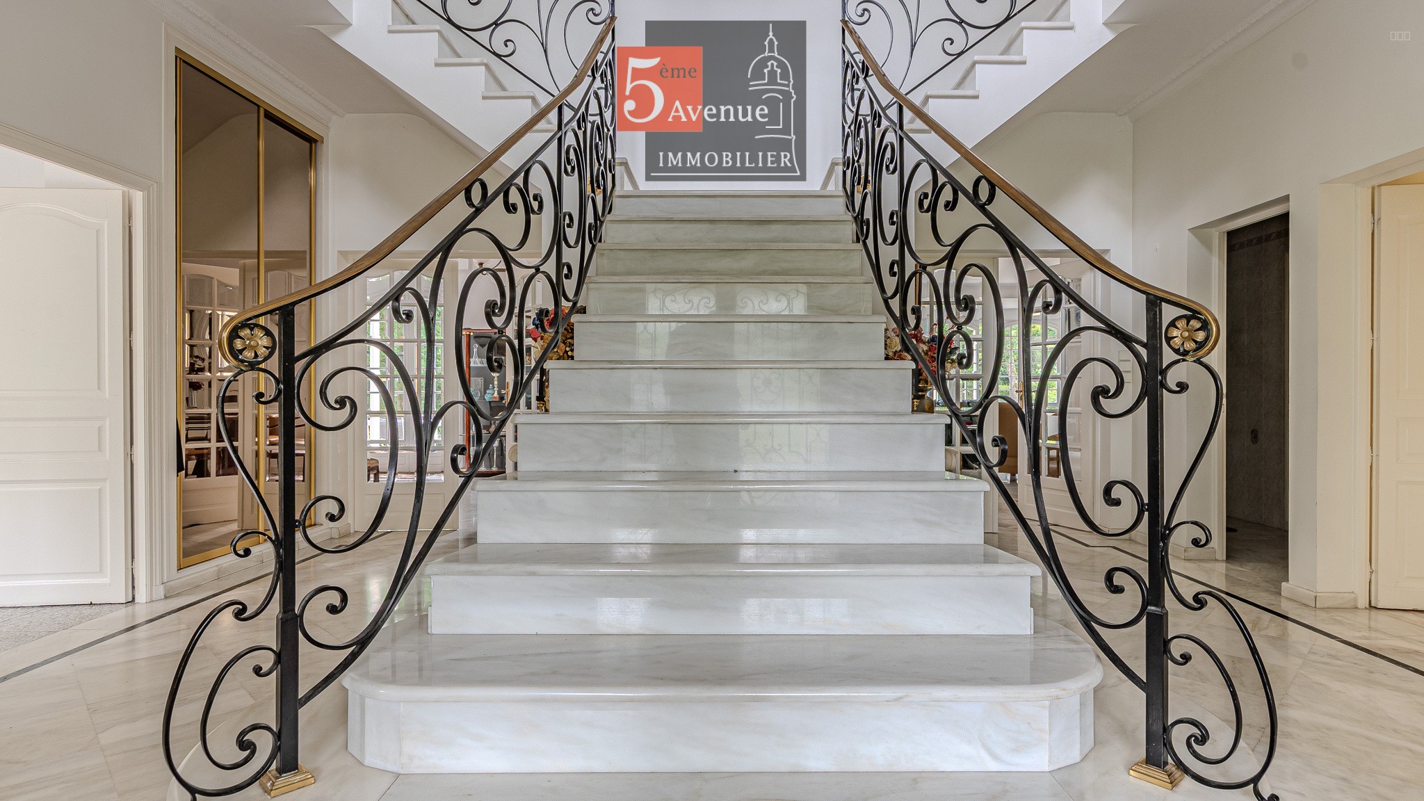 Mansart de 330m2 avec parc de 4800m2 à vendre à Lamorlaye le Lys — photo 9