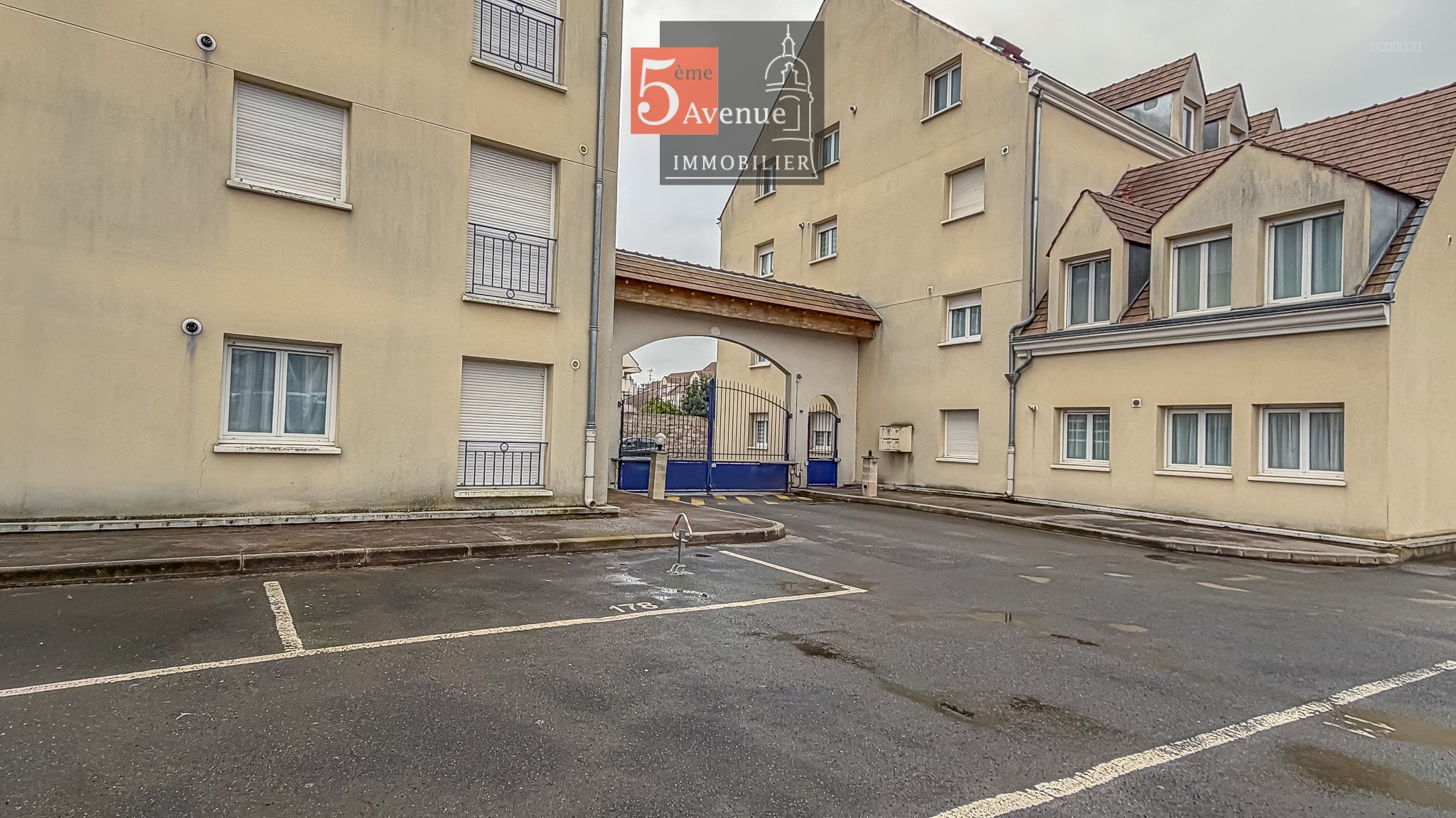 Appartement 2 pièces 54 m2 avec parking et cave à Lamorlaye en centre ville — photo 5
