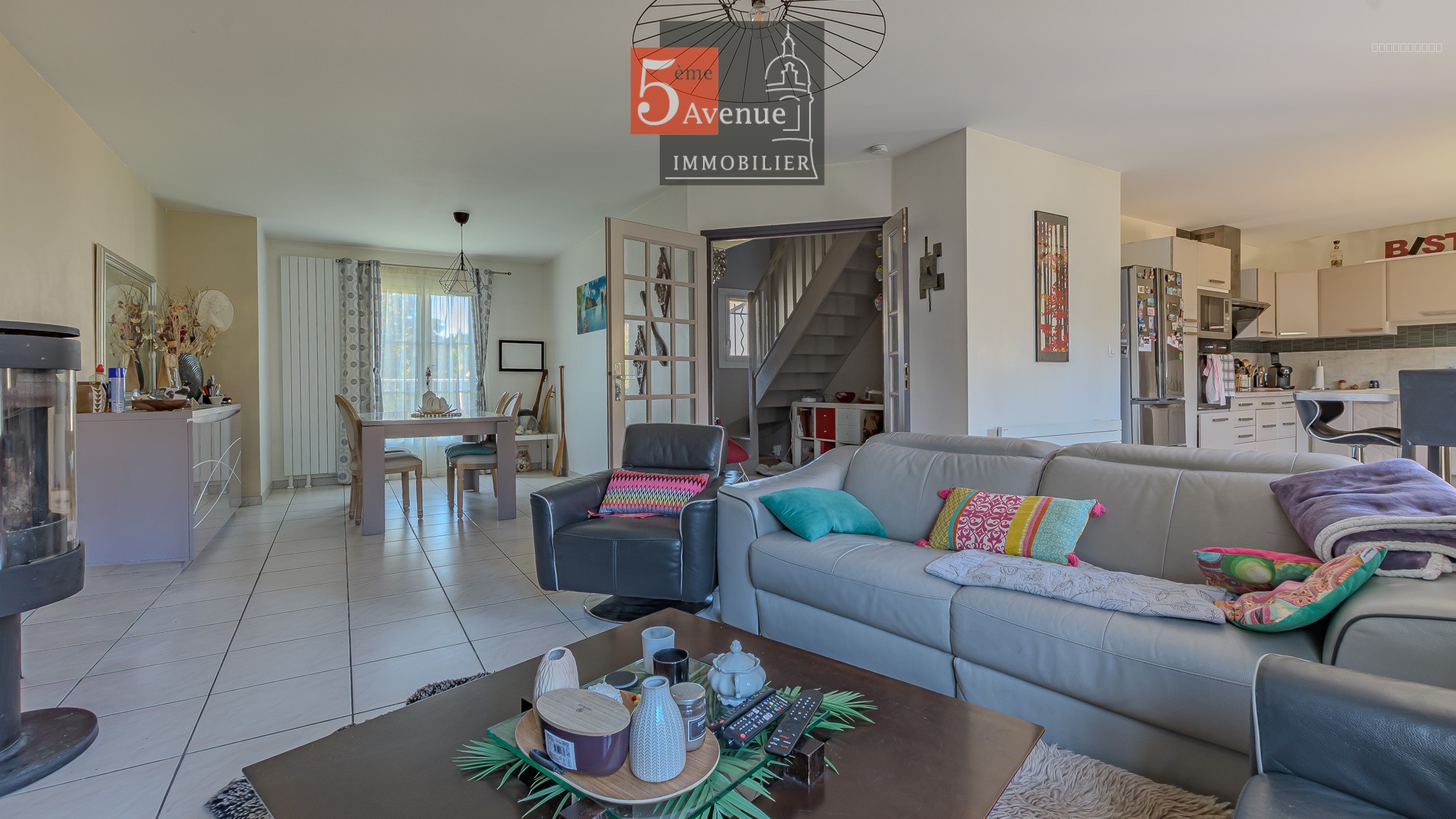 Maison familiale à vendre avec piscine proximité immédiate du centre-ville de Lamorlaye et des écoles — photo 9