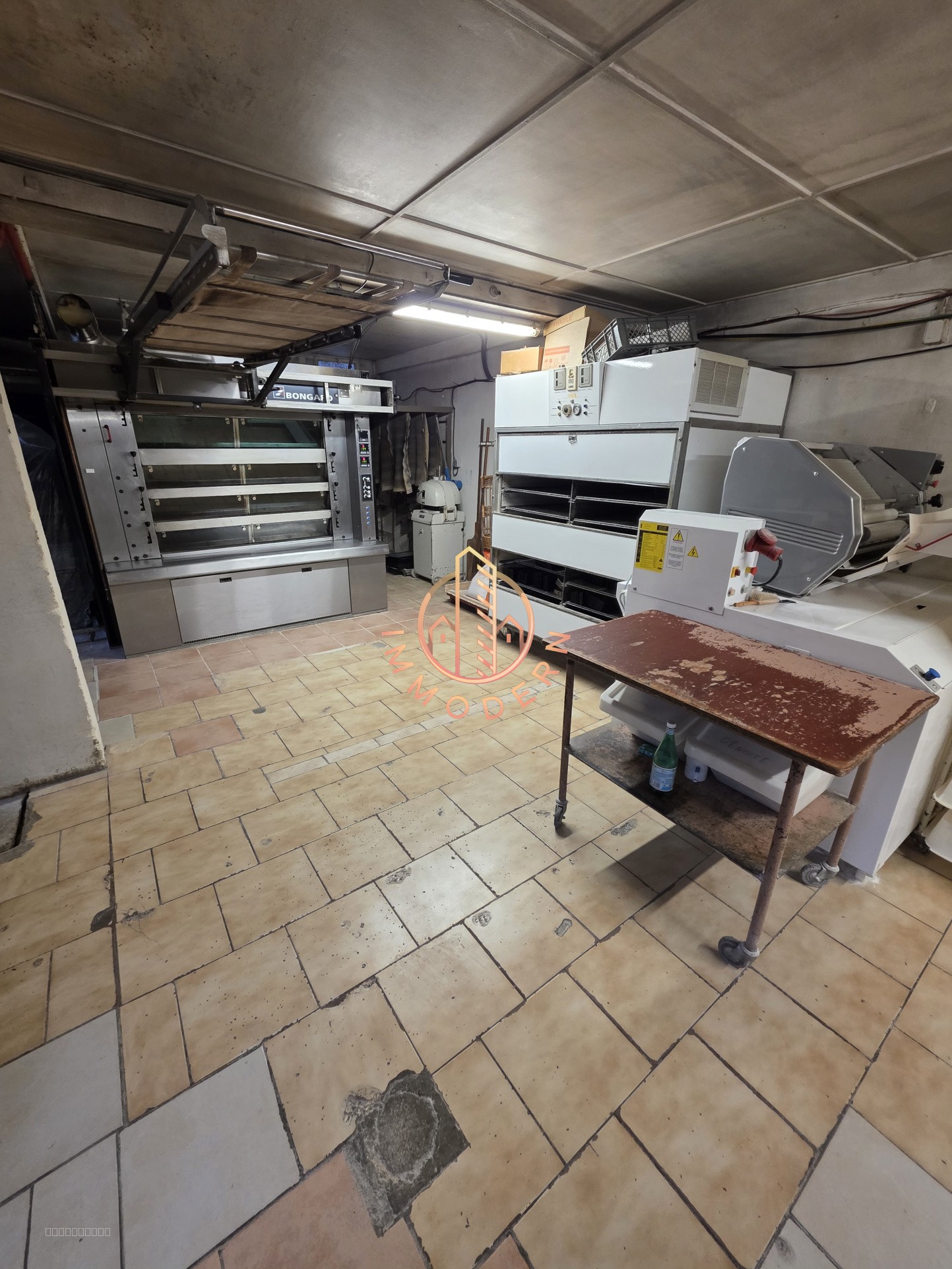 MURS ET FOND DE COMMERCE - BOULANGERIE + MAISON DE 5CH — photo 2