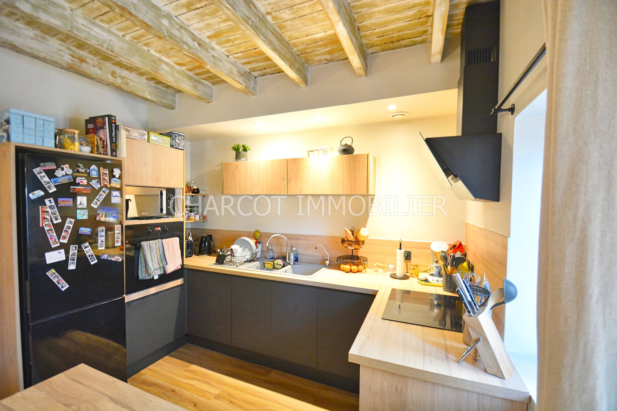 FRANCHEVILLE (69340) - Maison rénovée d'environ 70 m2 - Proche toutes commodités. — photo 2