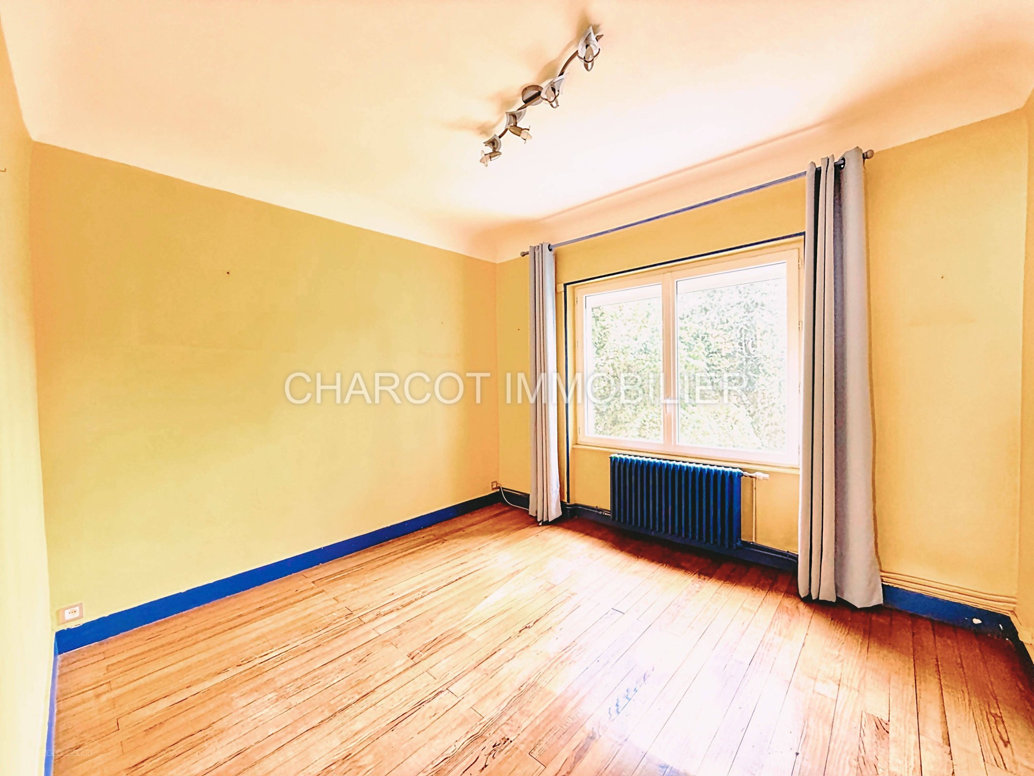 MAISON A VENDRE STE FOY LES LYON limite LYON 5ème avec grand terrain — photo 12