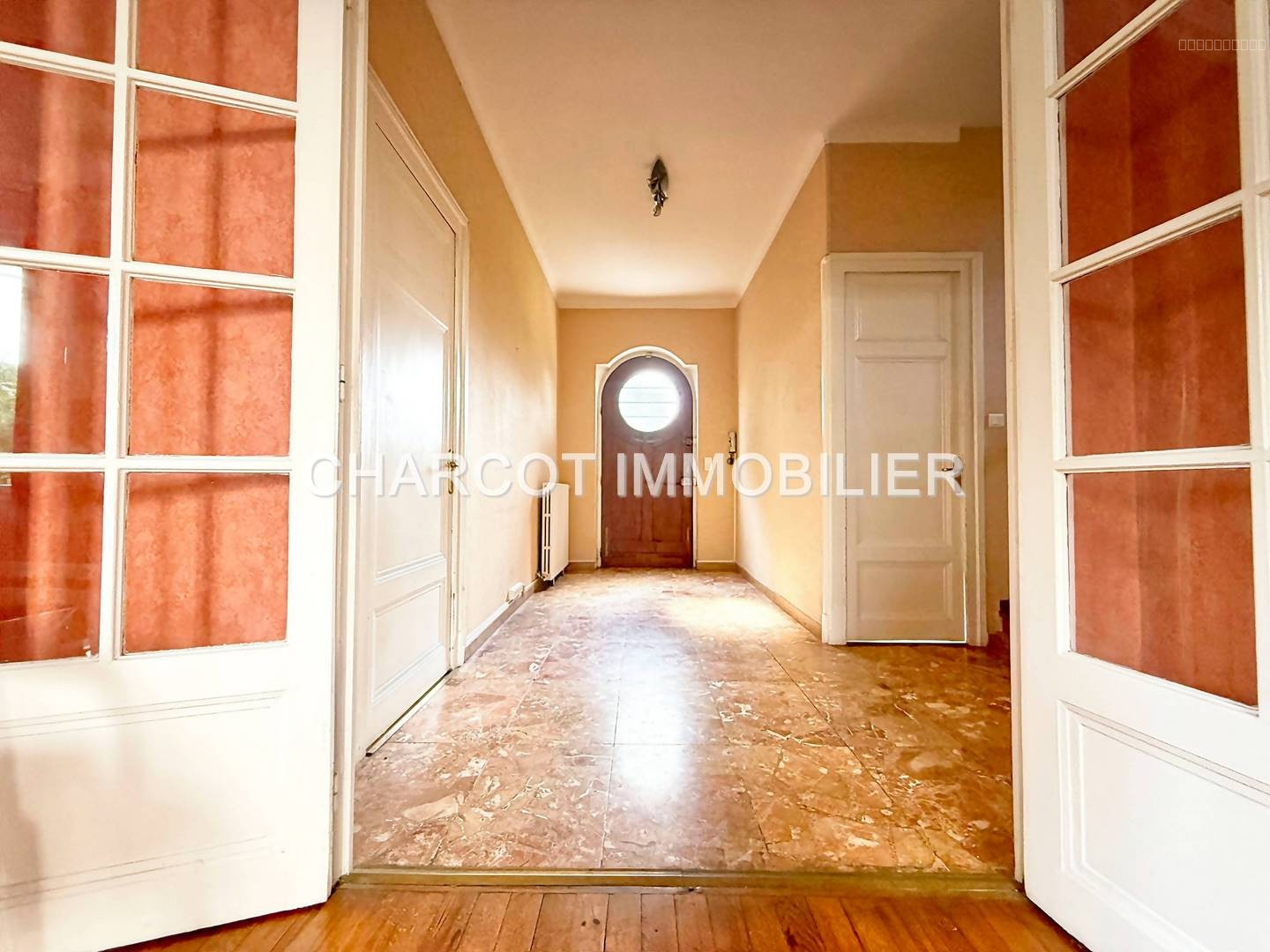 MAISON A VENDRE STE FOY LES LYON limite LYON 5ème avec grand terrain — photo 3
