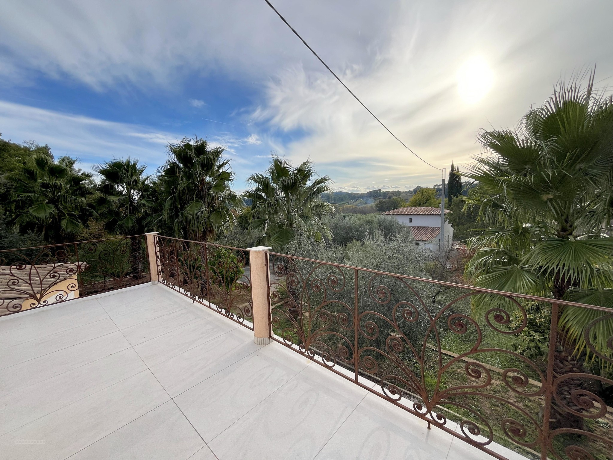A VENDRE - LA MOTTE -VILLA 150 M2 - GRAND JARDIN ARBORE  -TERRAIN  PISCINABLE — photo 4