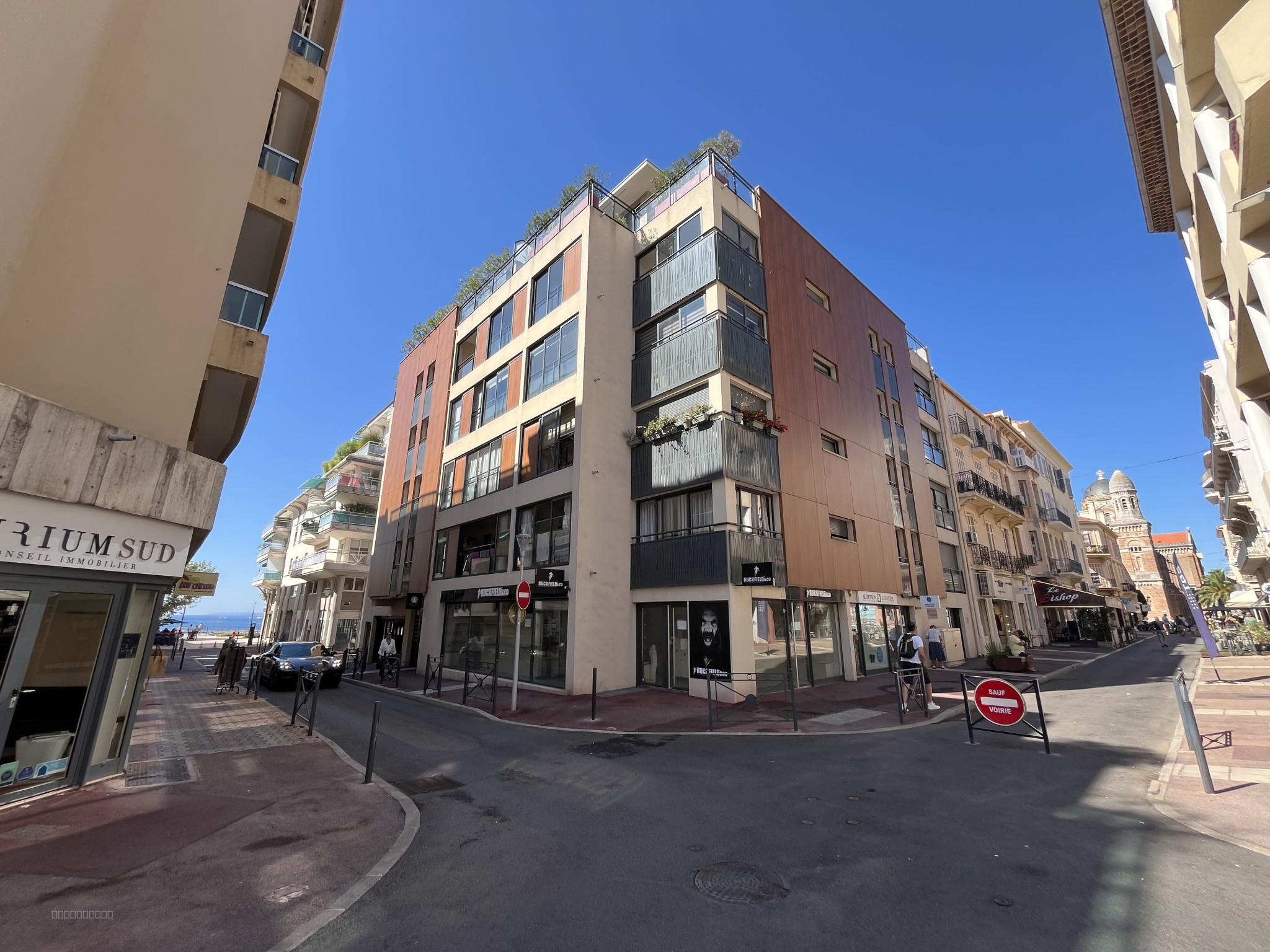 A VENDRE - ST RAPHAEL TRIANGLE D'OR -  3 PIECES -DERNIER ETAGE - TERRASSE — photo 8
