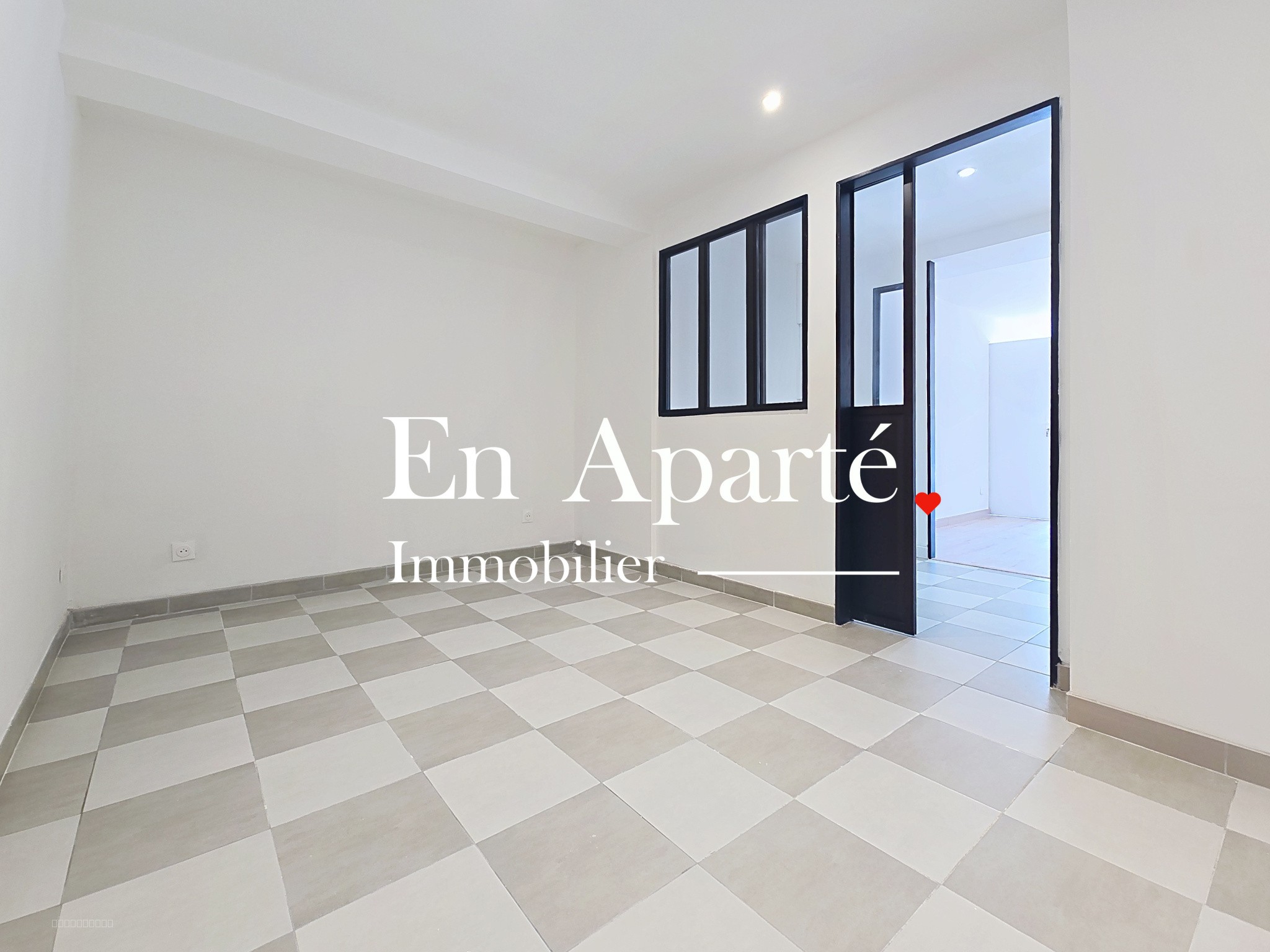 APPARTEMENT refait à neuf, terrasse et parking, 50400 — photo 4
