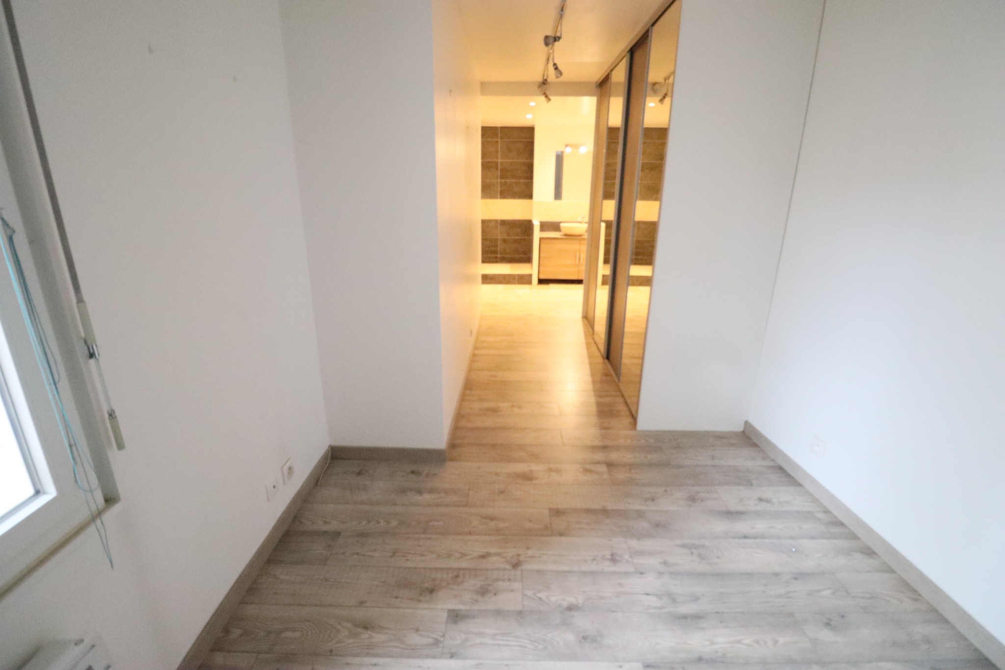 LE PORT-MARLY - Apt 4 pièces de 87m2 - Box et Parking — photo 12