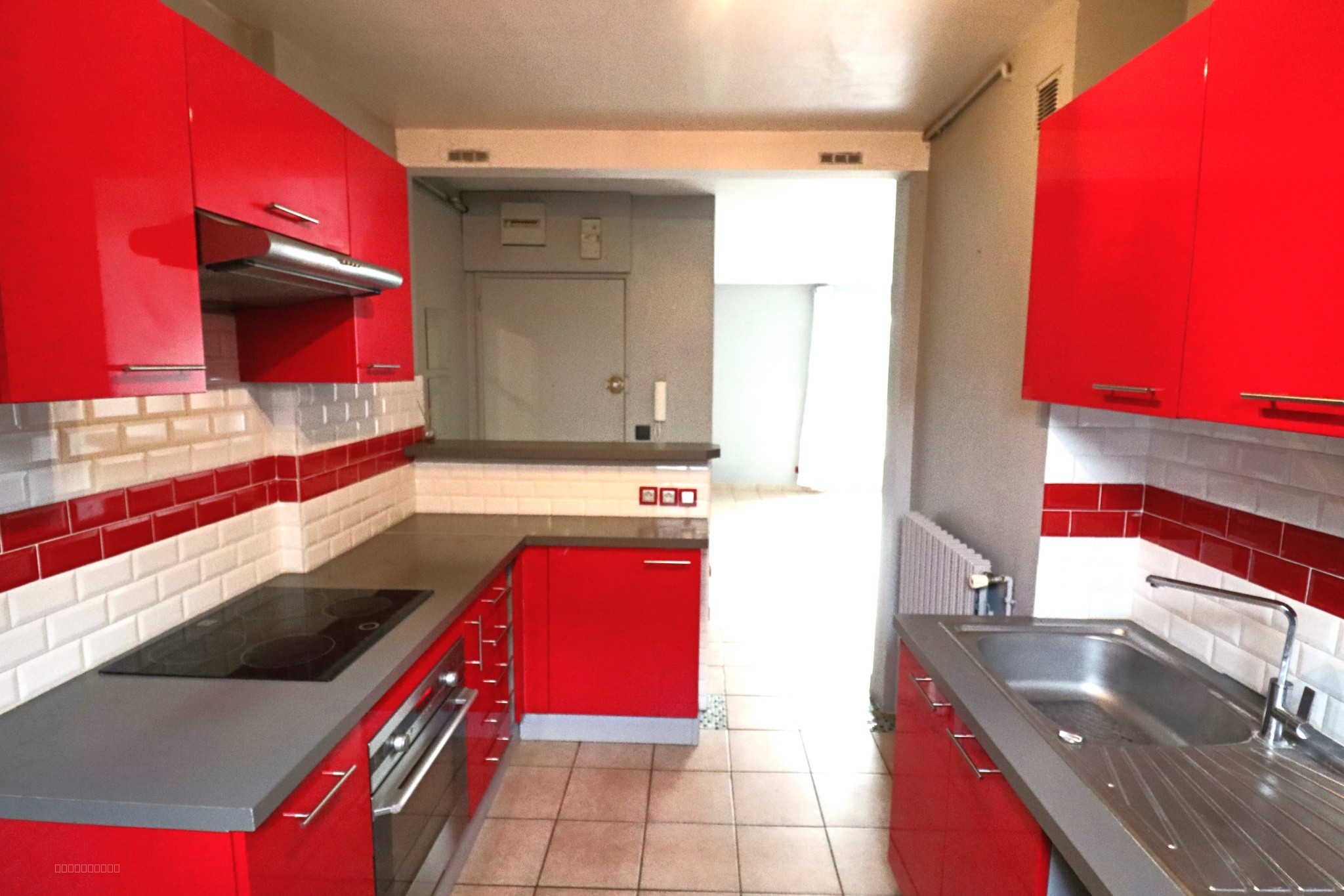 LE PECQ - Apt 2 pièces avec balcon et cave — photo 2