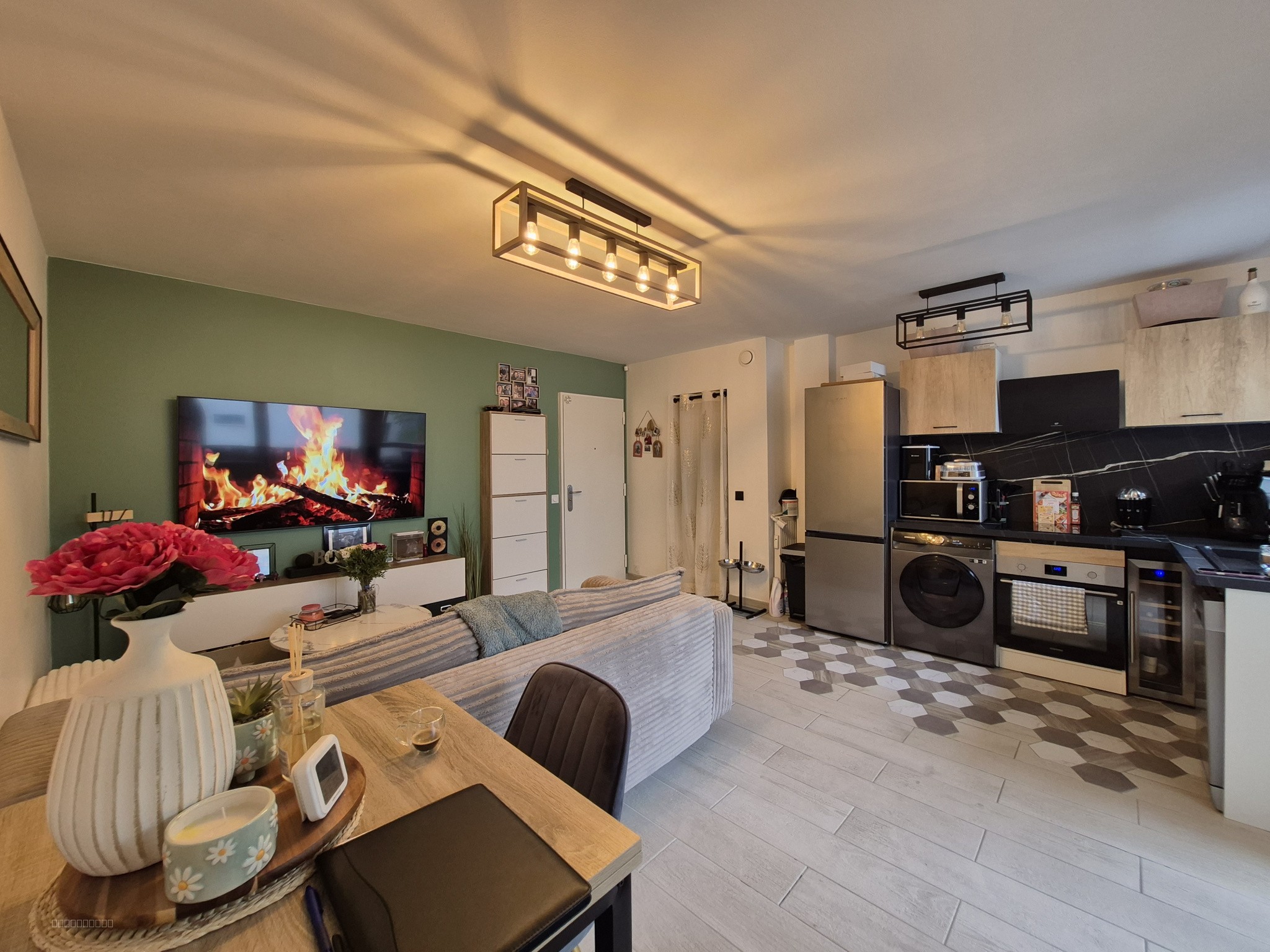 CHATOU - Appartement 2 pièces de 45m2 avec cave et parking — photo 2