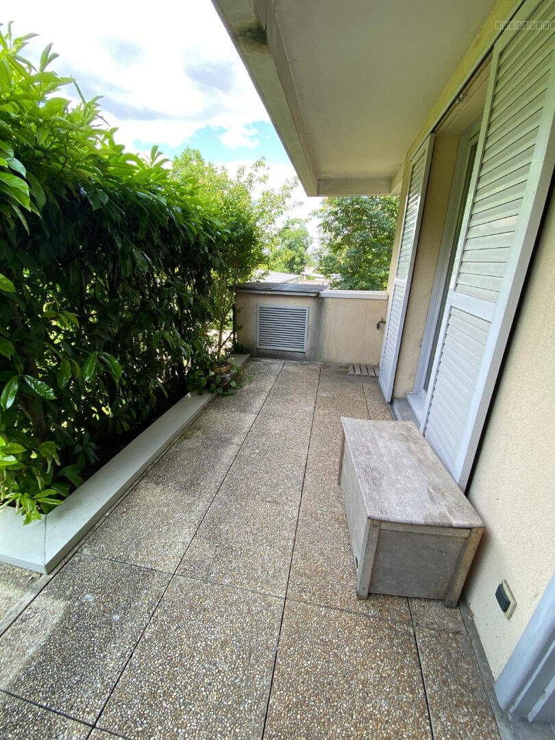 LE PORT-MARLY - Apt 3 pièces en duplex avec terrasse, cave et parking. — photo 9