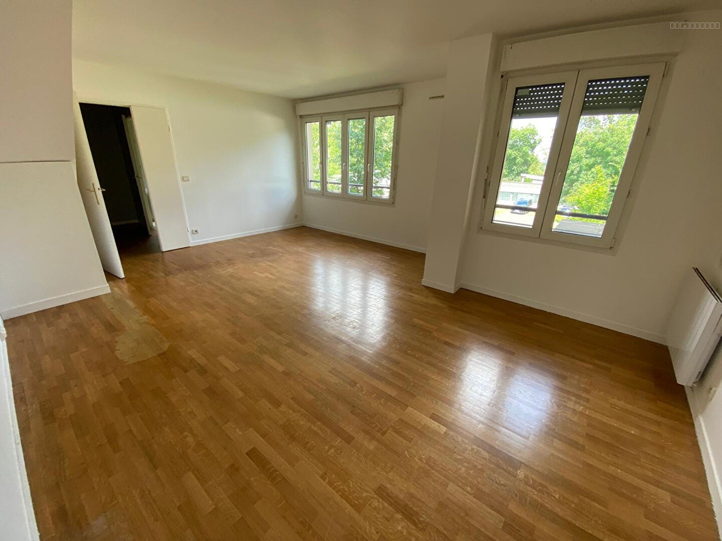 LE PORT-MARLY - Apt 3 pièces en duplex avec terrasse, cave et parking. — photo 3